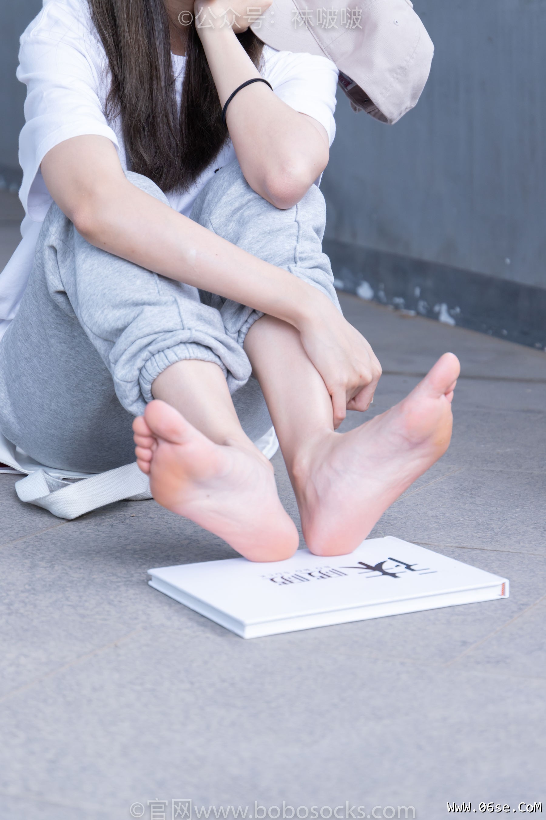 图片[109]-BoBoSocks袜啵啵 No.012 泡芙-运动鞋、白棉袜、裸足[132P]-六色网