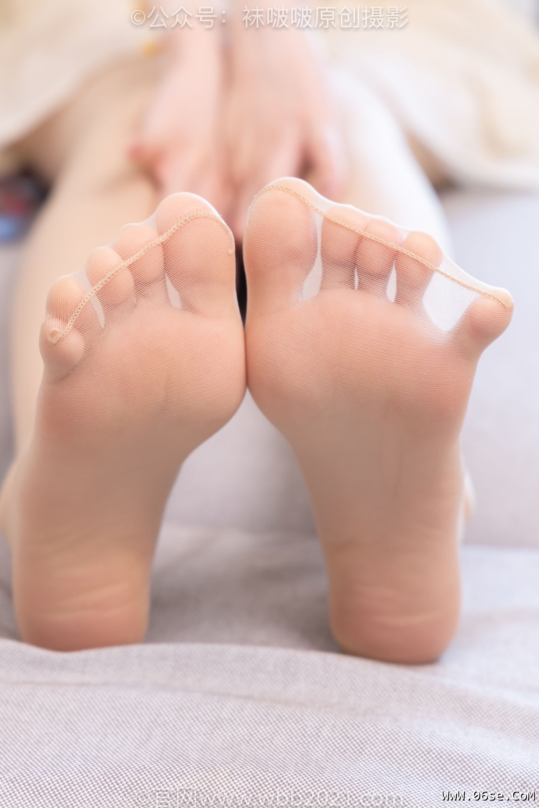 图片[105]-BoBoSocks袜啵啵 No.391 稚予 -两双高跟鞋、肉丝、油亮白丝、裸足[145P]-六色网