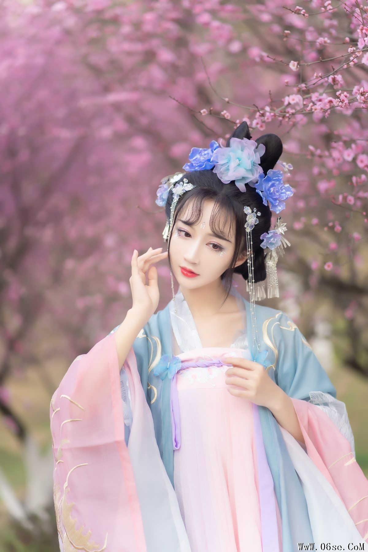 图片[36]-YiTuYu艺图语 Vol.3086 Qi Luo Sheng De Xiao Su Su[36P]-六色网