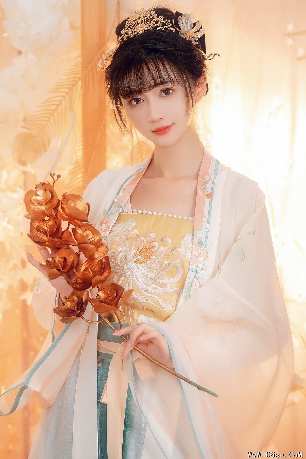 YiTuYu艺图语 Vol.6197 Qi Luo Sheng De Xiao Su Su[26P]-六色网