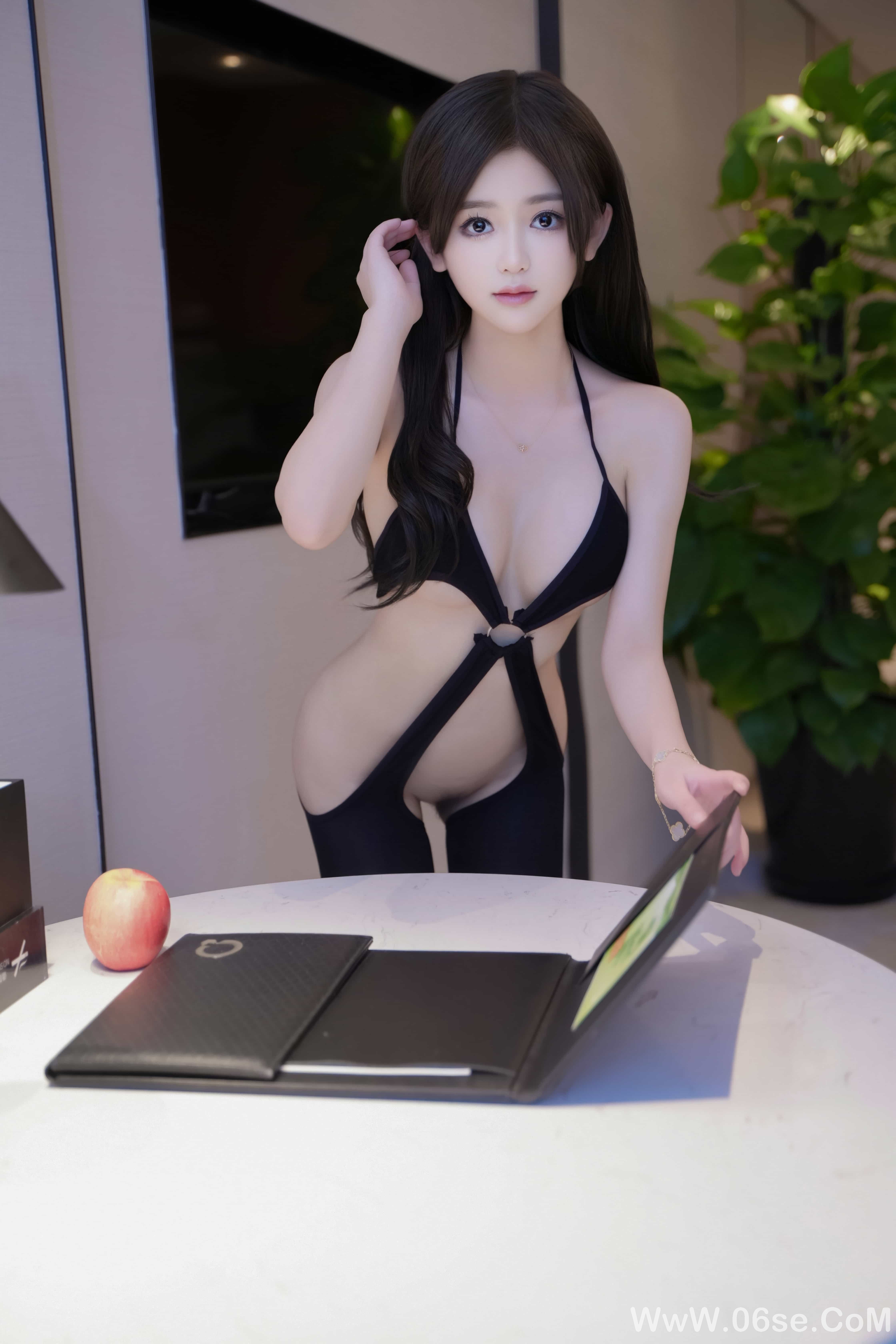 图片[2]-奶茶味的包子 – 内购-性感黑丝连体[80P]-六色网