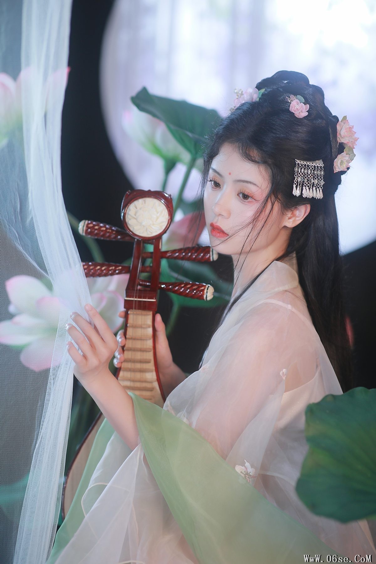 图片[21]-YiTuYu艺图语 Vol.4974 Dai Bu Zhu De Yi Mi[37P]-六色网