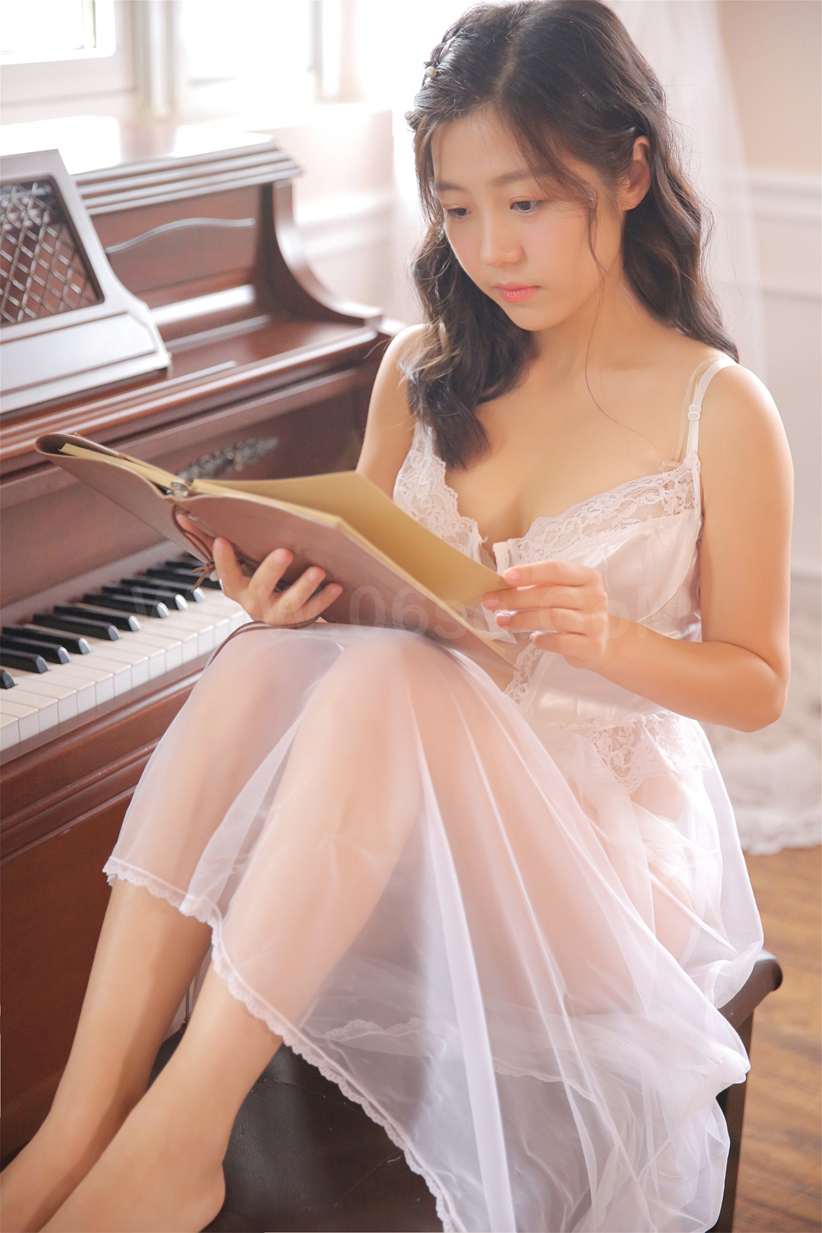 图片[30]-雅拉伊 – 《美好女生》[31P]-六色网