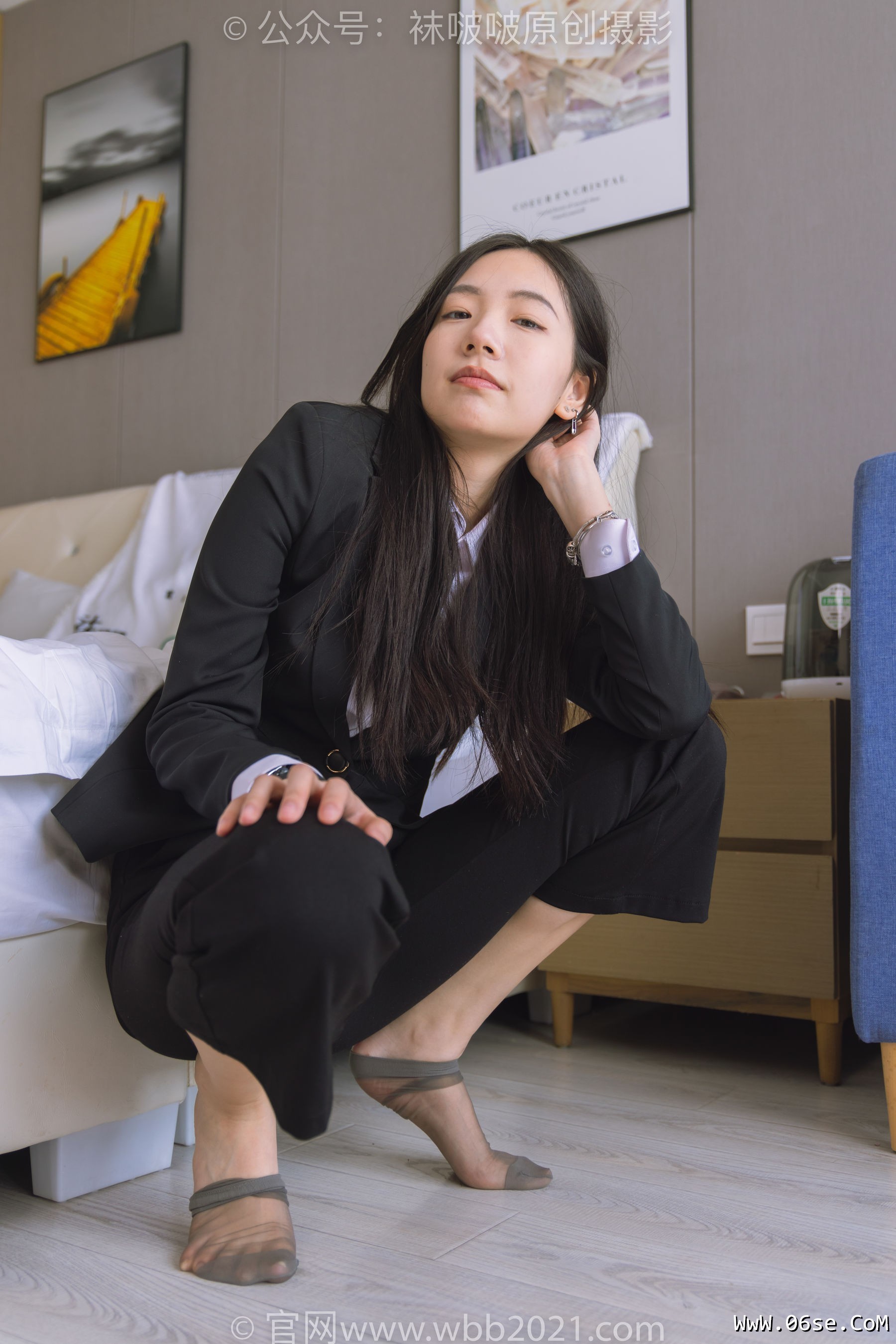 图片[152]-BoBoSocks袜啵啵 No.245 小甜豆 -高跟鞋、短灰丝、半蹲镜头较多[299P]-六色网