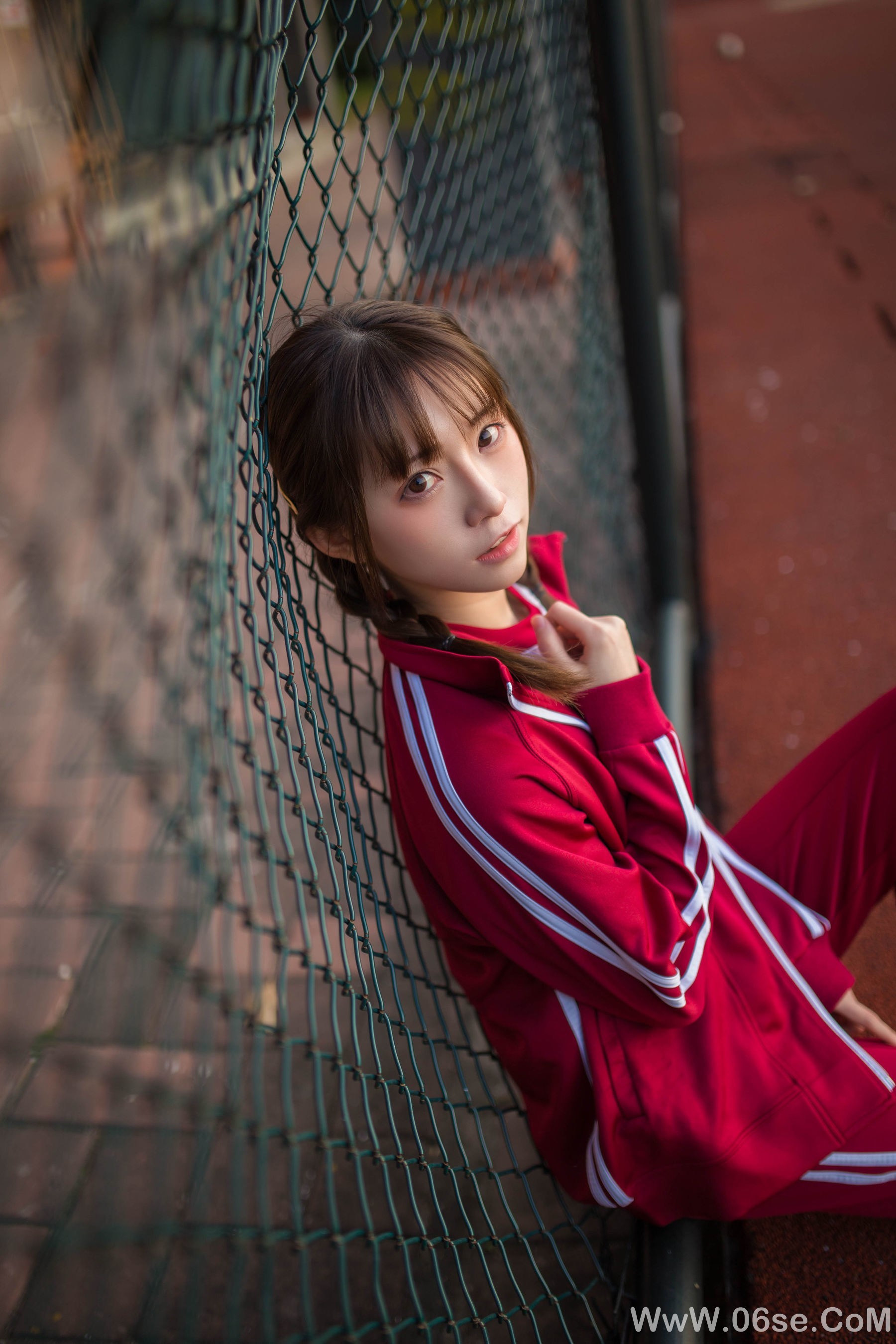 图片[8]-动漫博主Kitaro_绮太郎 红色运动服女孩[13P]-六色网