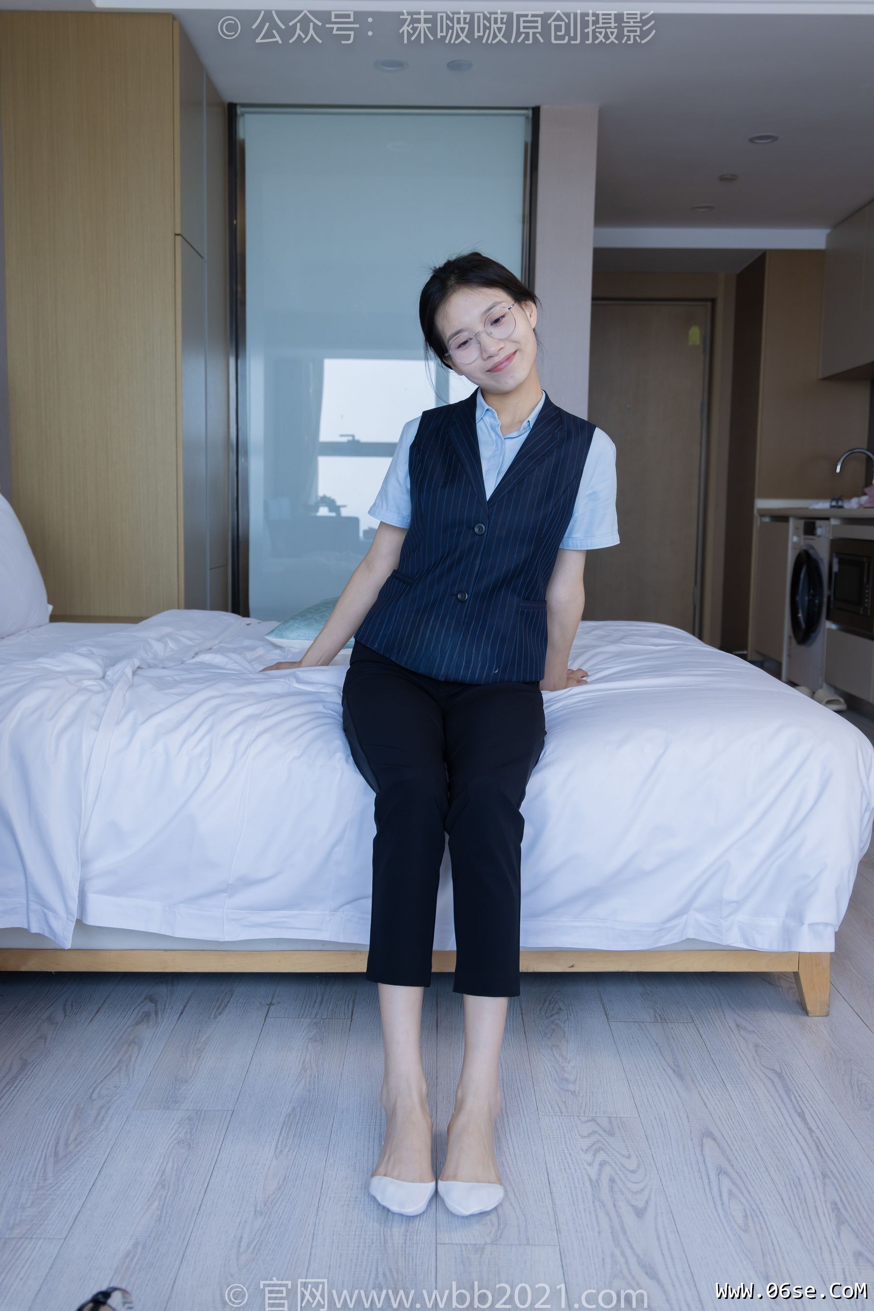 图片[119]-BoBoSocks袜啵啵 No.413 芝士 -高跟鞋、白色吊带船袜、银行制服[145P]-六色网
