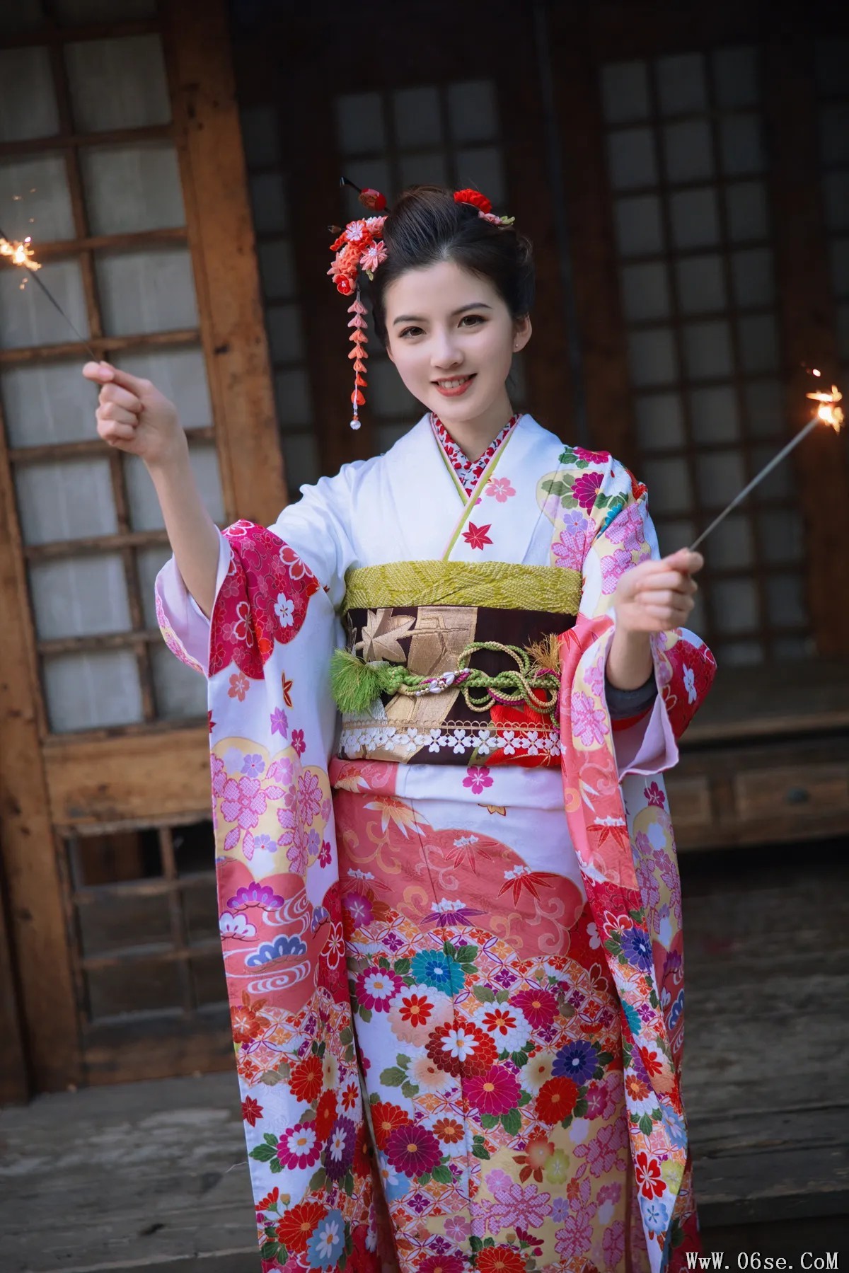 图片[37]-[艺图语]2022.12.12 Vol.2661 – 和服少女 [39P]-六色网