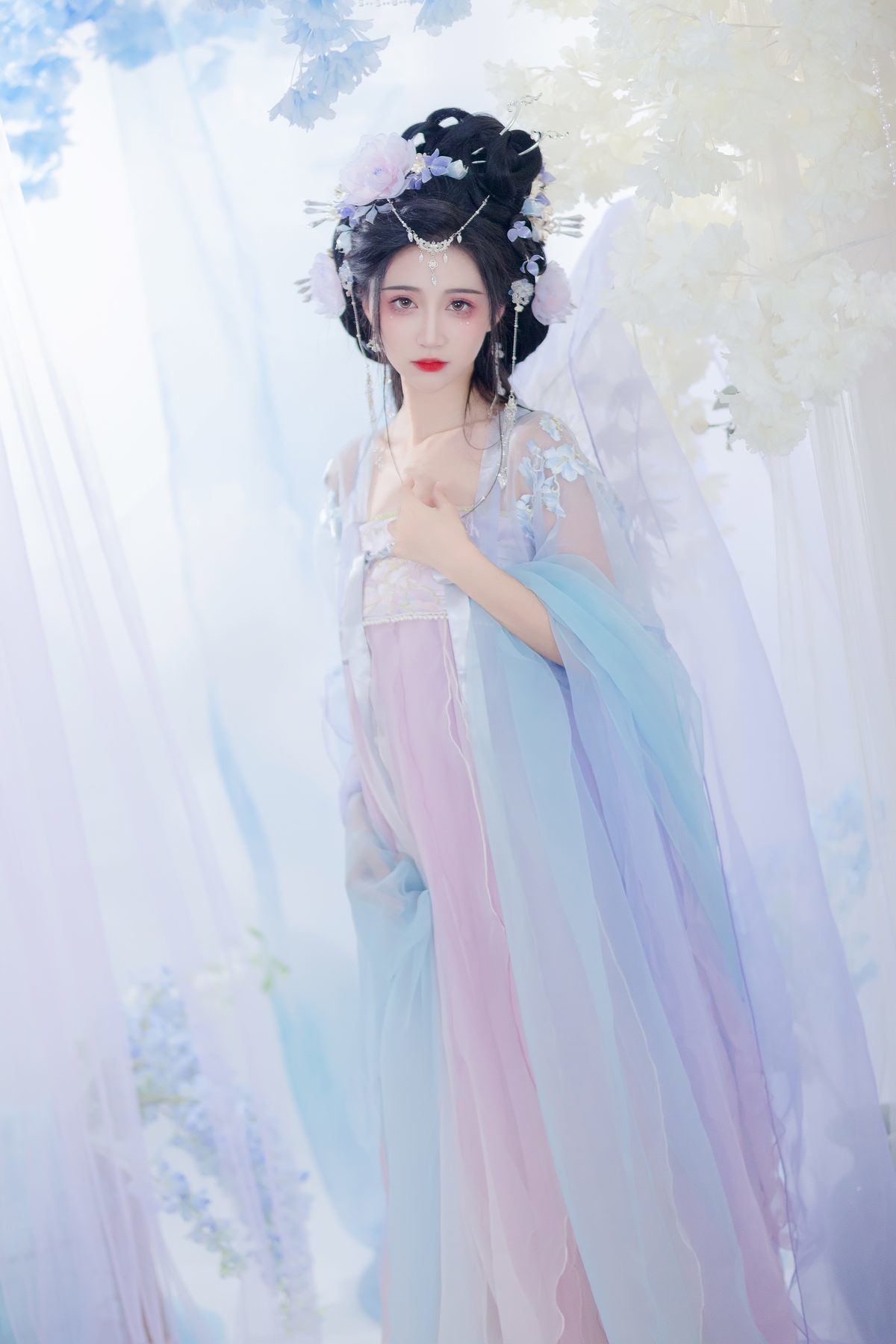 图片[25]-YiTuYu艺图语 Vol.5599 Qi Luo Sheng De Xiao Su Su[31P]-六色网