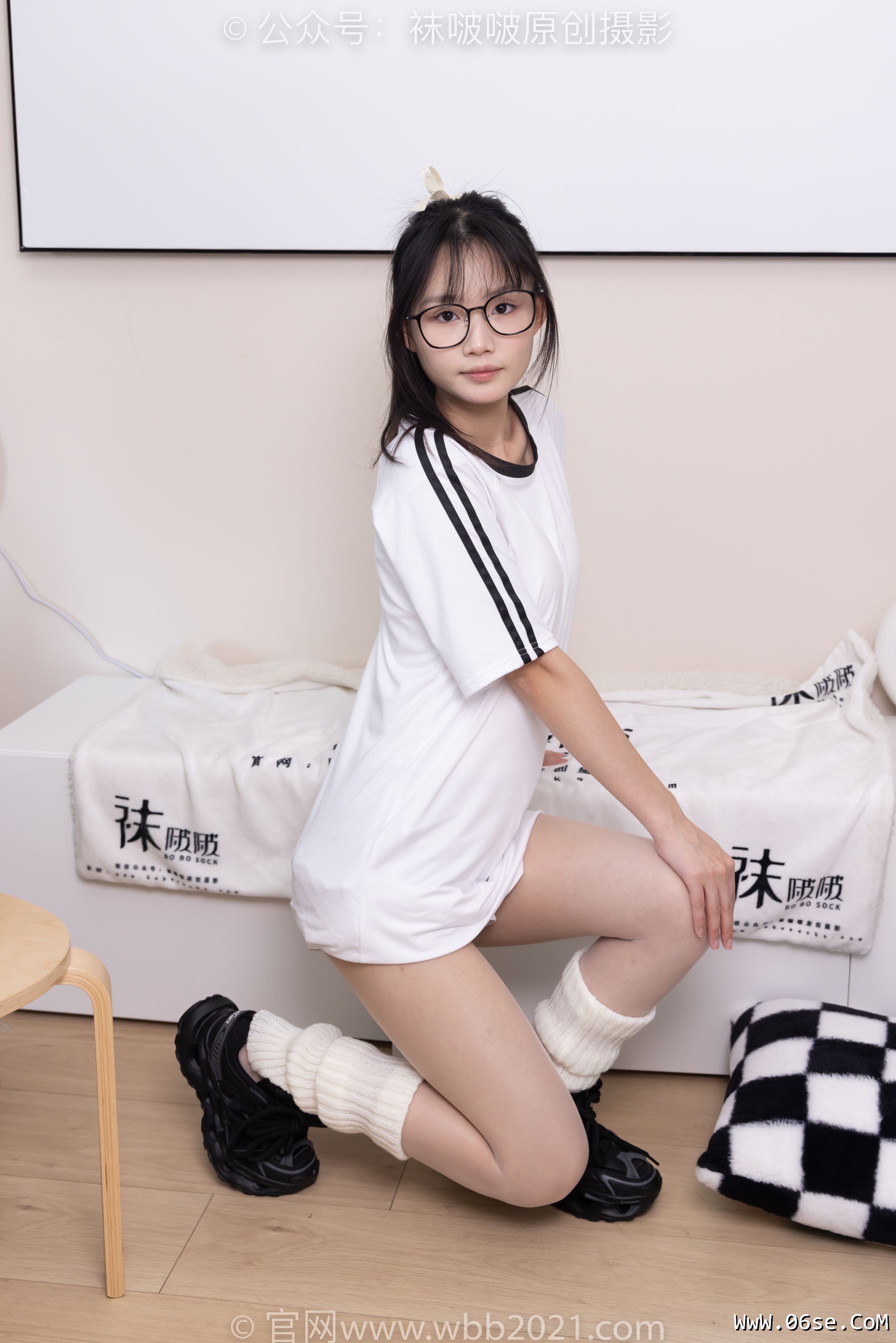 图片[69]-BoBoSocks袜啵啵 No.376 甜甜圈 -运动鞋、堆堆袜套、白丝[150P]-六色网