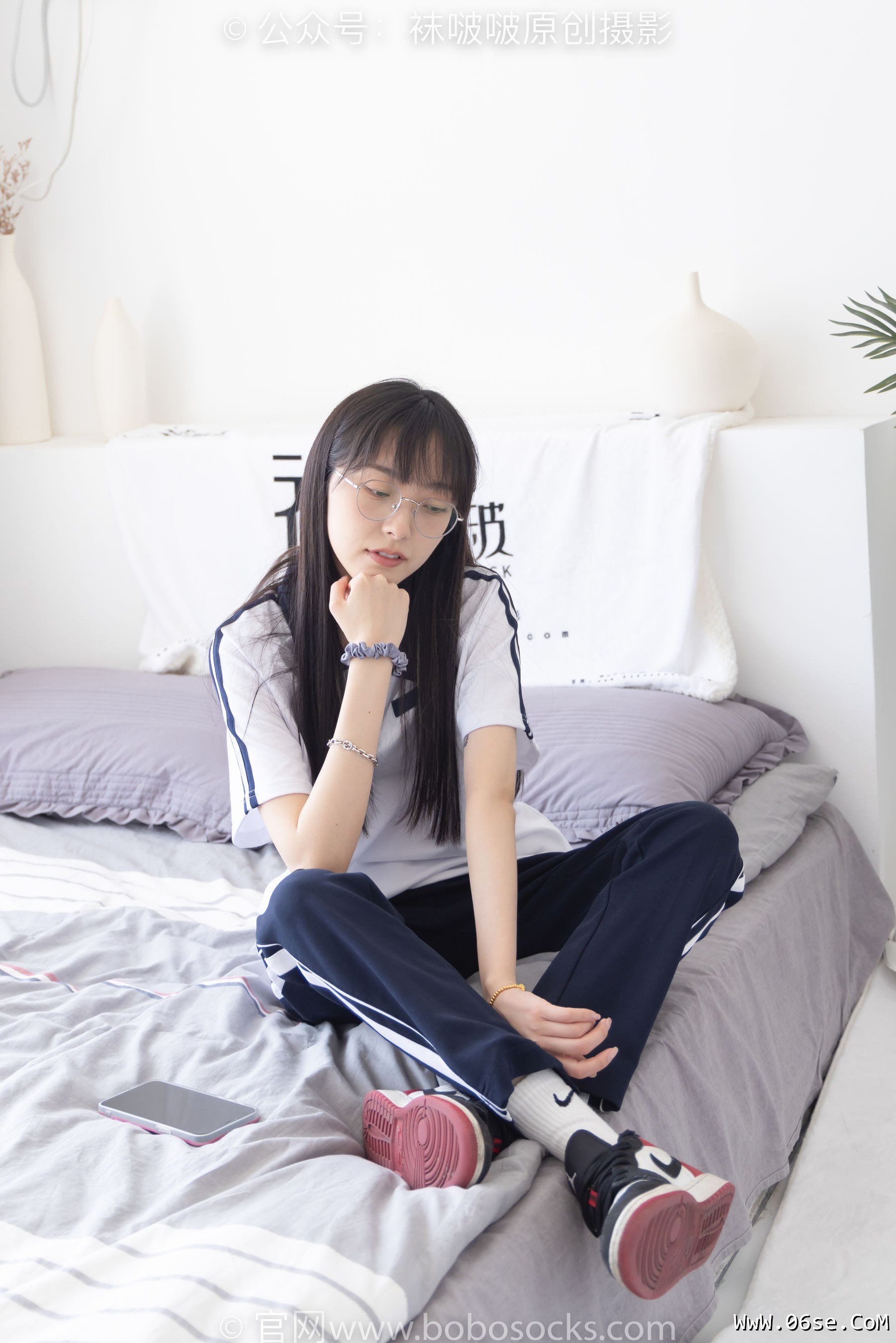 图片[58]-BoBoSocks袜啵啵 No.207 稚予 -aj板鞋、白棉袜、油亮白丝、校服裤里丝[140P]-六色网
