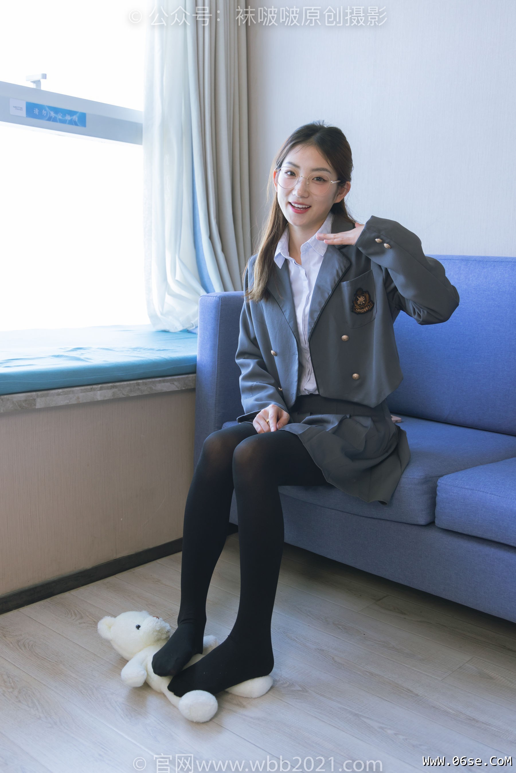 图片[7]-BoBoSocks袜啵啵 No.315 小沫 -平底鞋、厚黑丝、模特穿鞋及丝袜踩玩偶小熊剧情[140P]-六色网