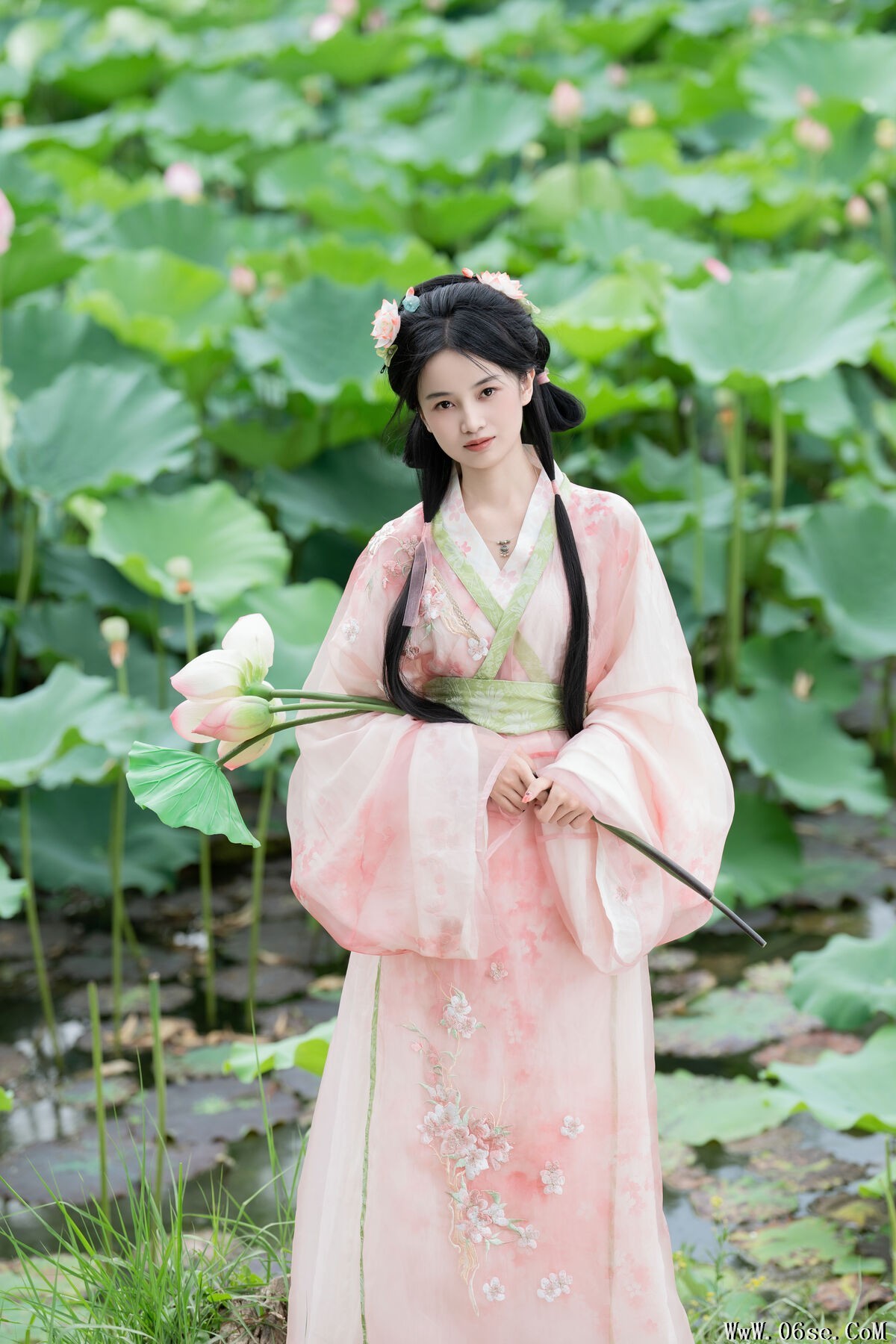图片[3]-YiTuYu艺图语 Vol.7510 Spring[25P]-六色网