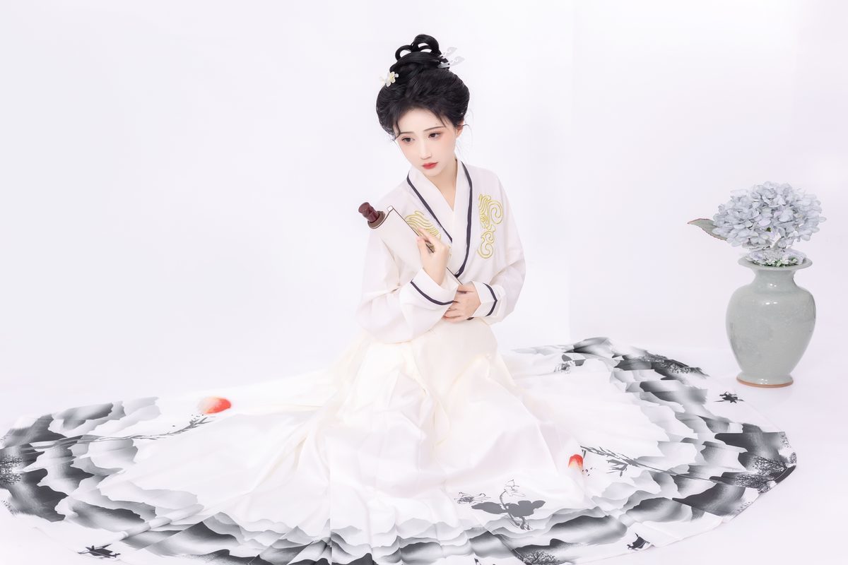 图片[17]-YiTuYu艺图语 Vol.3527 Qi Luo Sheng De Xiao Su Su[28P]-六色网