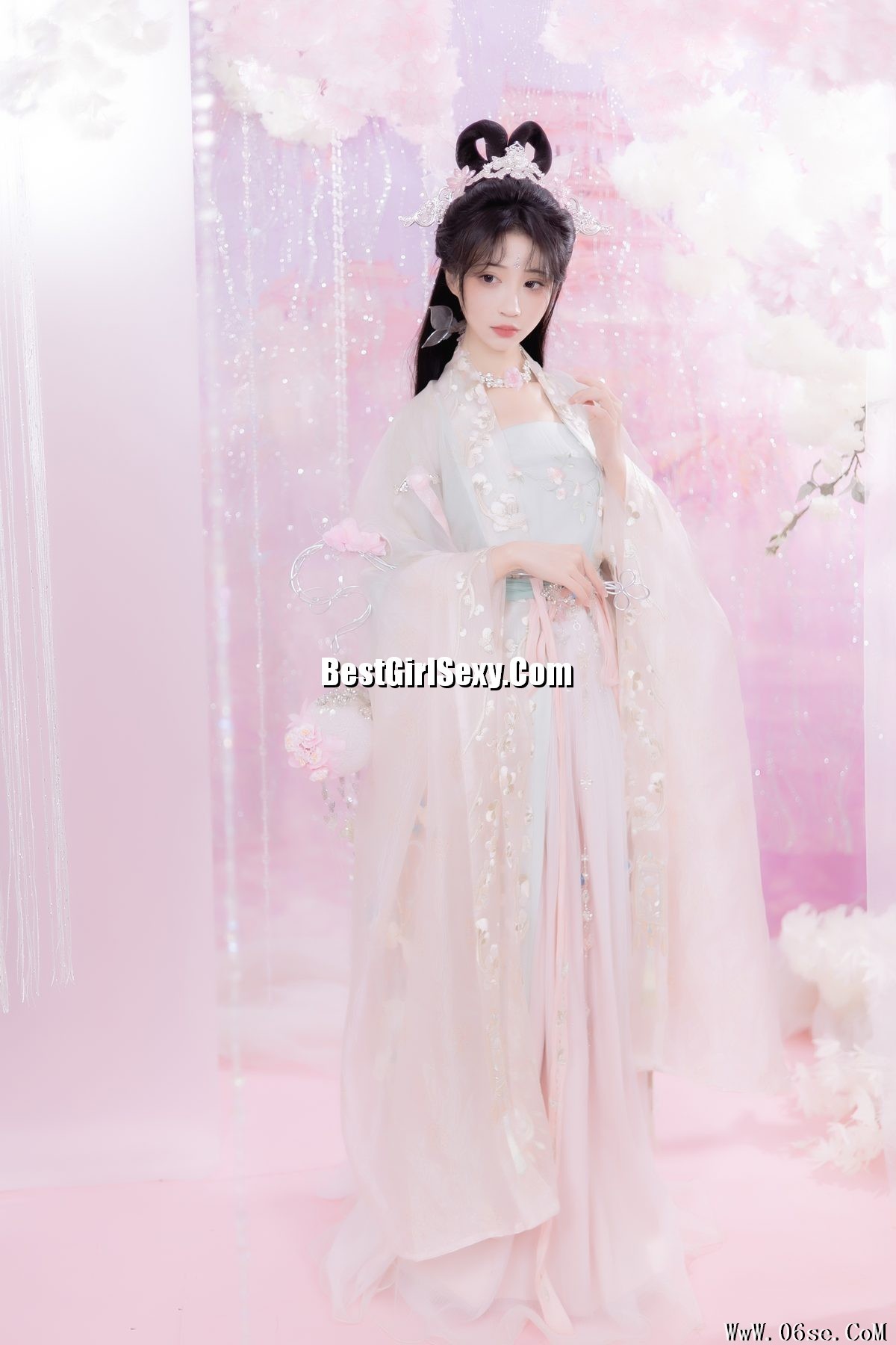 图片[10]-YiTuYu艺图语 Vol.3521 Qi Luo Sheng De Xiao Su Su[29P]-六色网