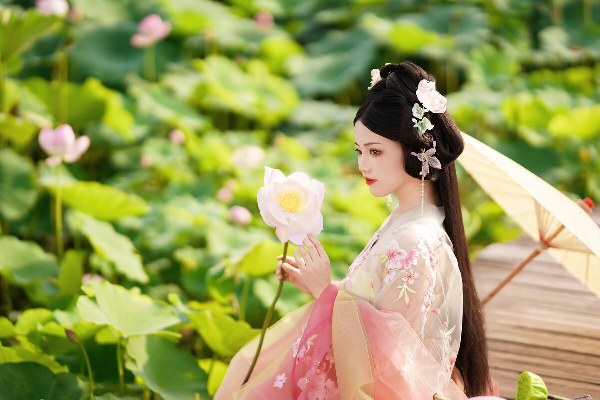 图片[13]-YiTuYu艺图语 Vol.7409 Yu Xiao Li Lili[23P]-六色网