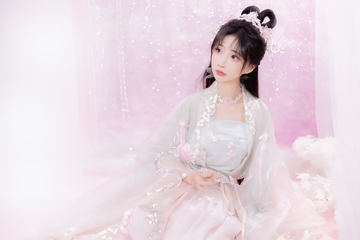 图片[22]-YiTuYu艺图语 Vol.3521 Qi Luo Sheng De Xiao Su Su[29P]-六色网