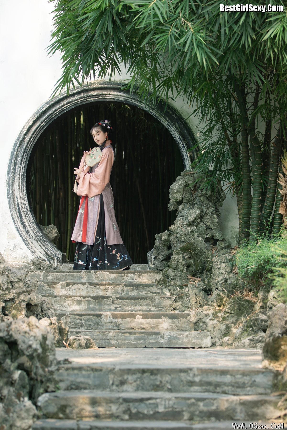 图片[17]-YiTuYu艺图语 Vol.4072 Qiu Da Da[26P]-六色网