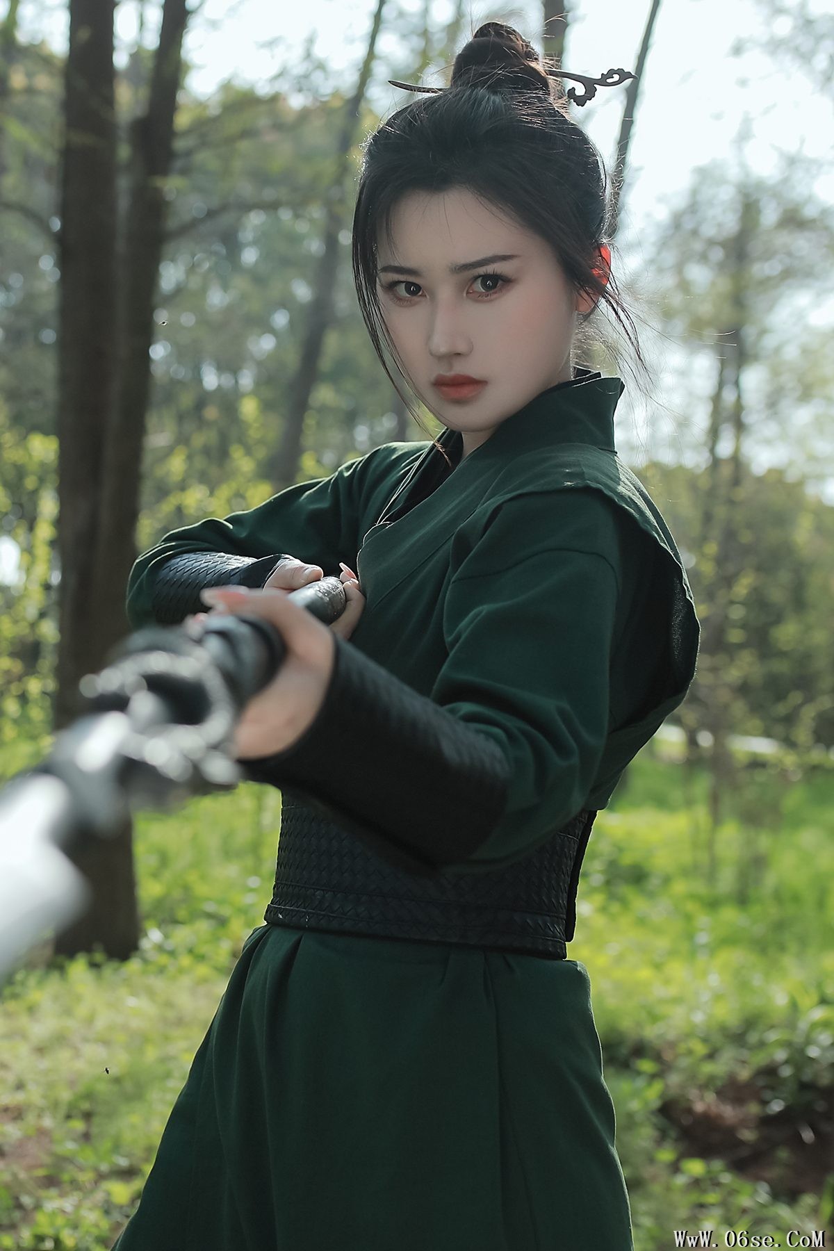 YiTuYu艺图语 Vol.4240 Keikei Bai Cha Qing Huan[31P]-六色网