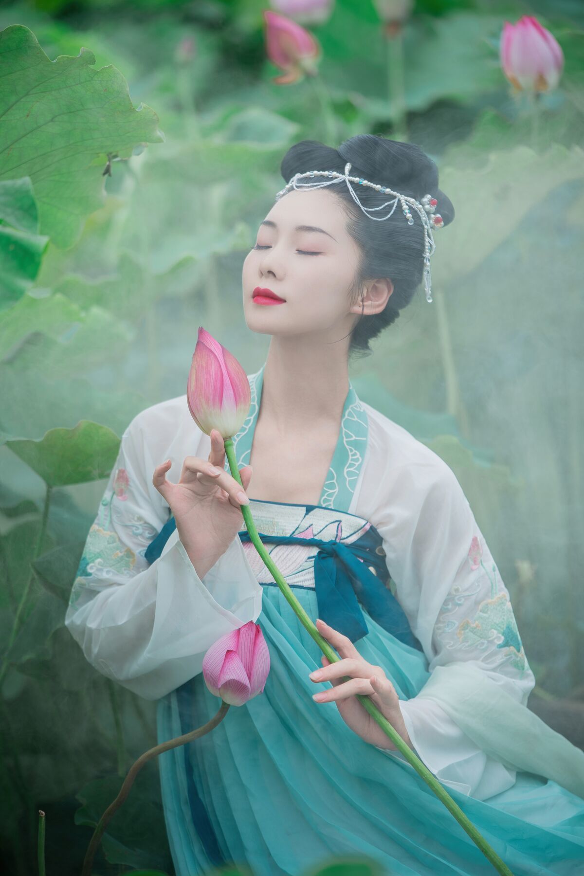 图片[24]-YiTuYu艺图语 Vol.7066 Mu Ge[26P]-六色网