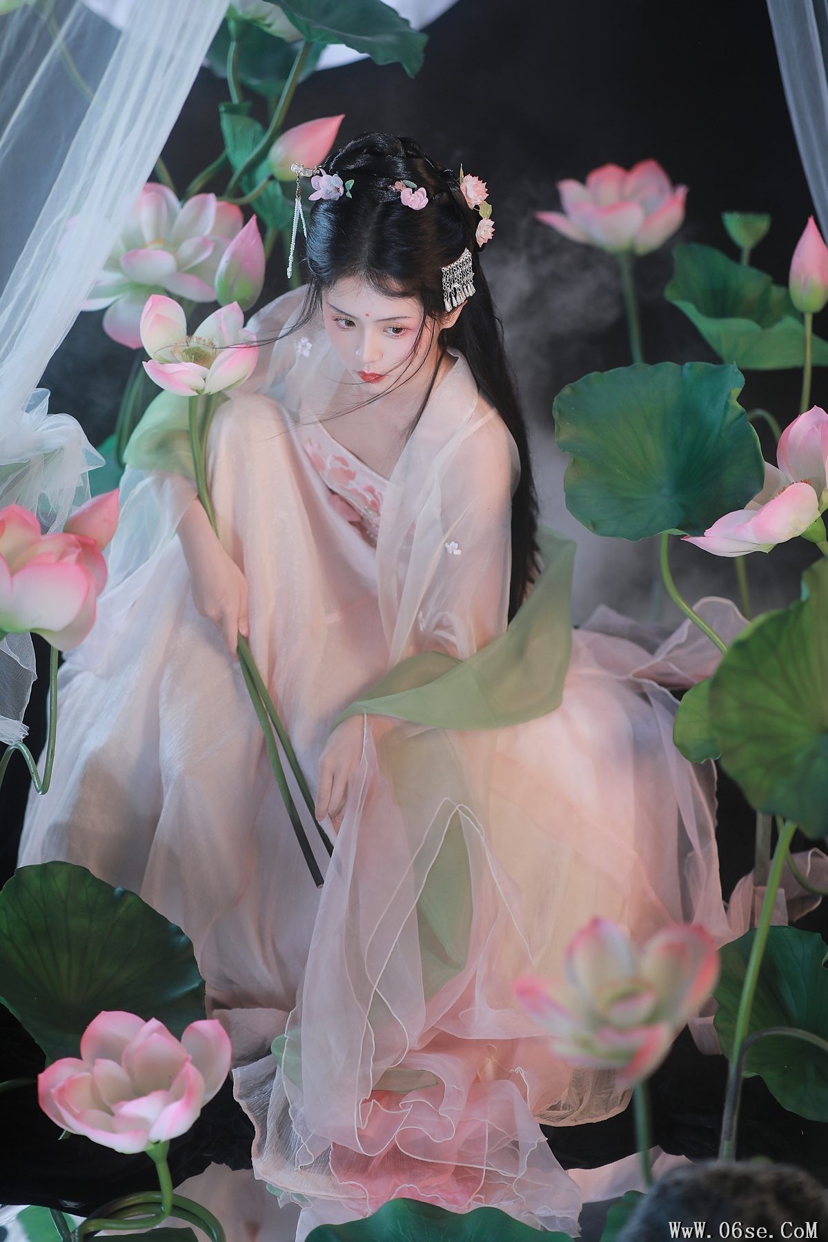 图片[26]-YiTuYu艺图语 Vol.4974 Dai Bu Zhu De Yi Mi[37P]-六色网