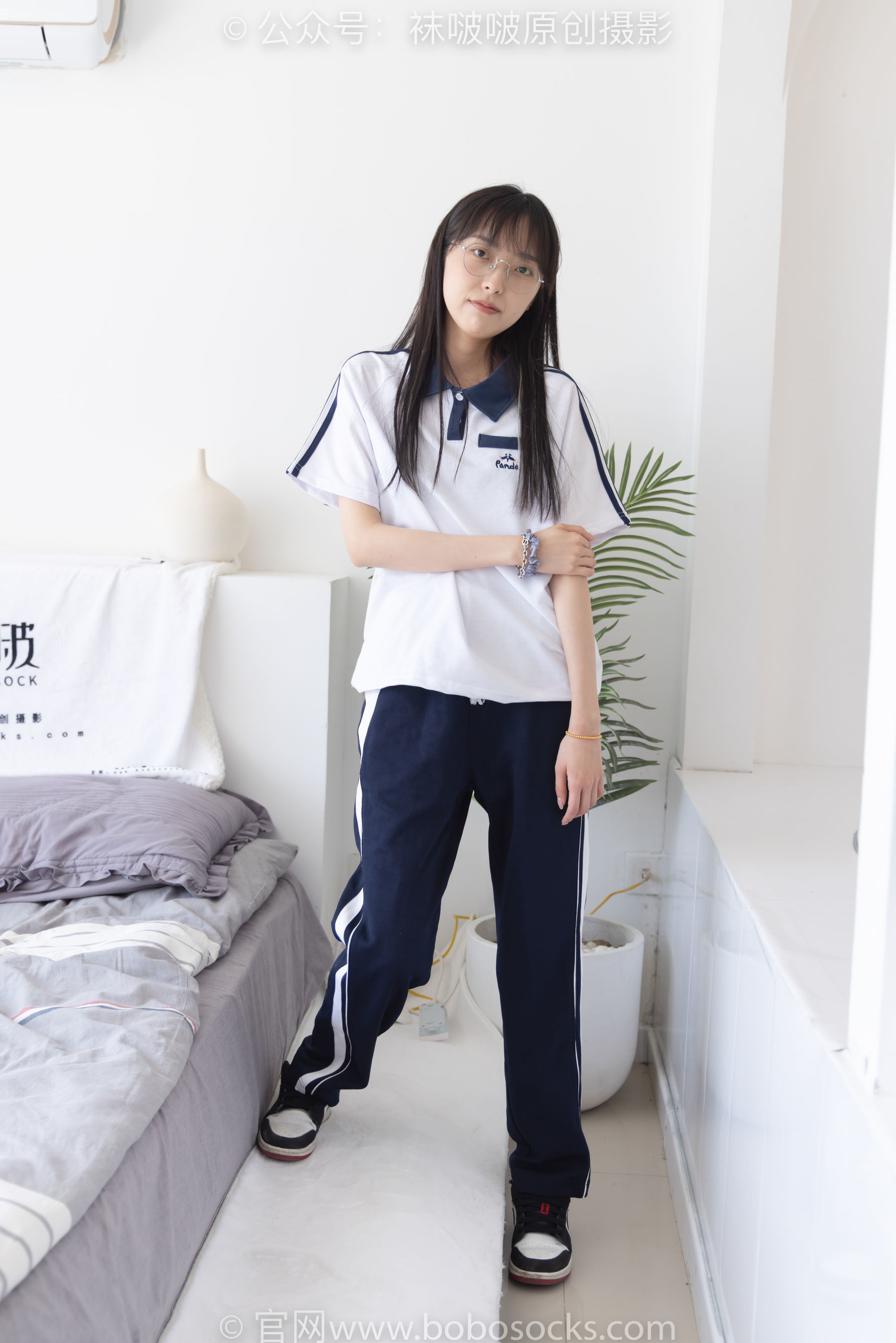 图片[64]-BoBoSocks袜啵啵 No.207 稚予 -aj板鞋、白棉袜、油亮白丝、校服裤里丝[140P]-六色网