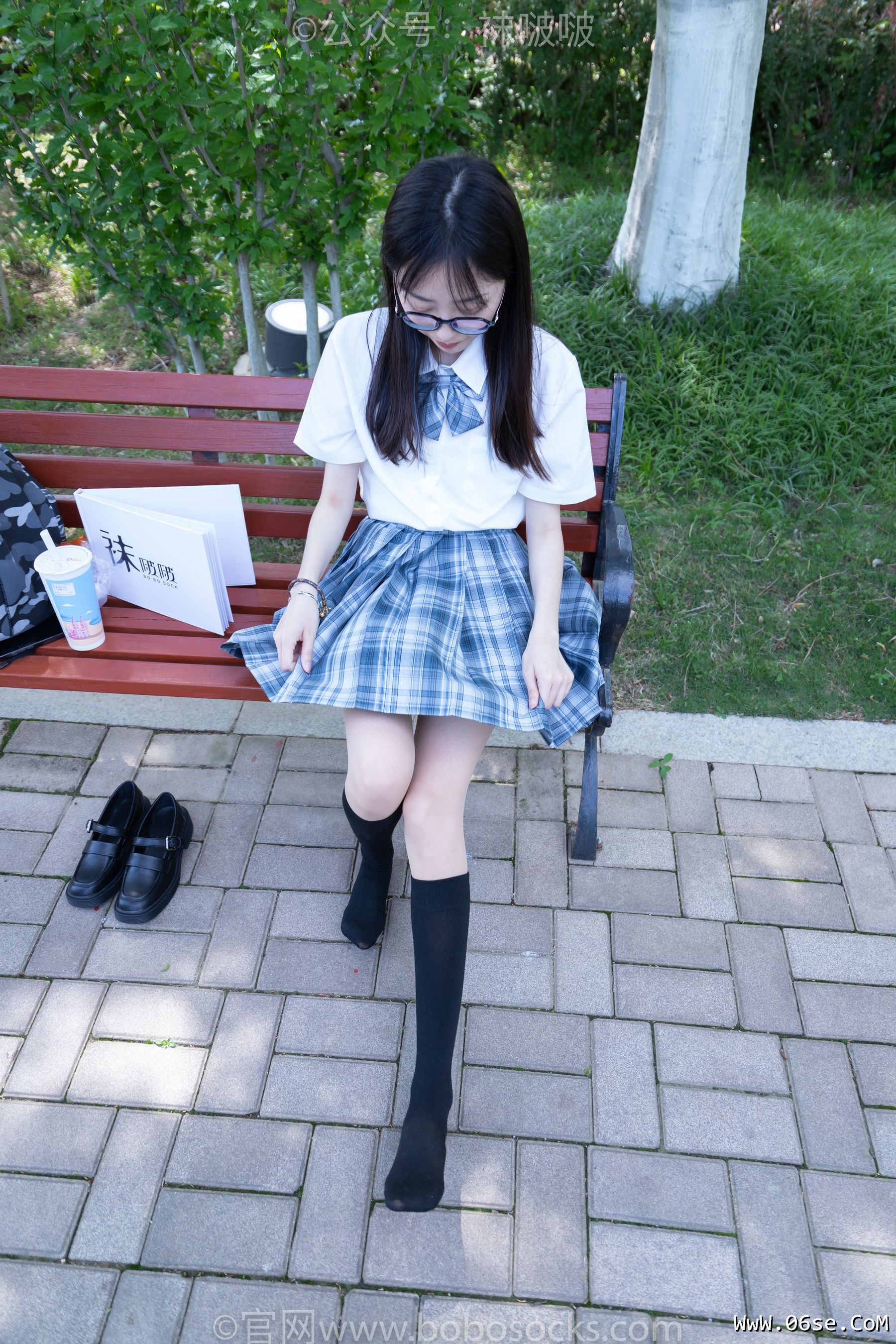 图片[76]-BoBoSocks袜啵啵 No.007 稚予-JK制服、皮鞋、黑色中筒棉袜、肉丝[143P]-六色网