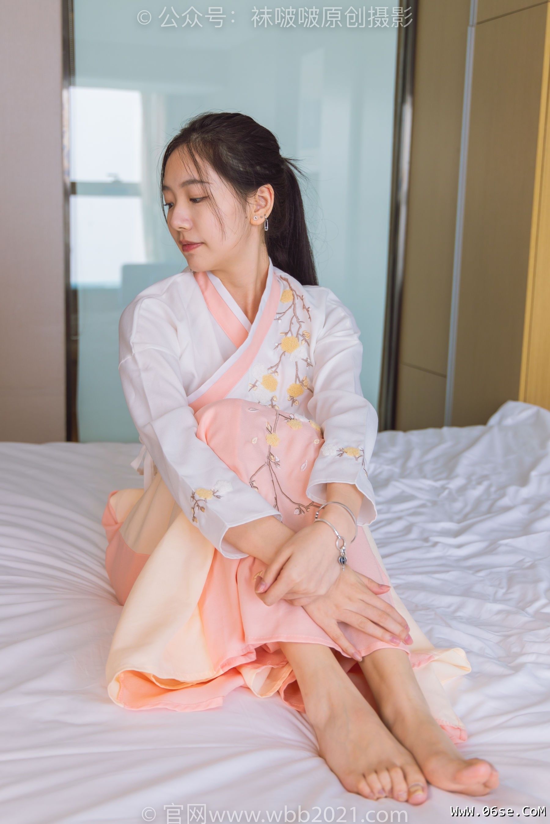 图片[31]-BoBoSocks袜啵啵 No.311 小甜豆 -布鞋、白丝、裸足、古装[140P]-六色网