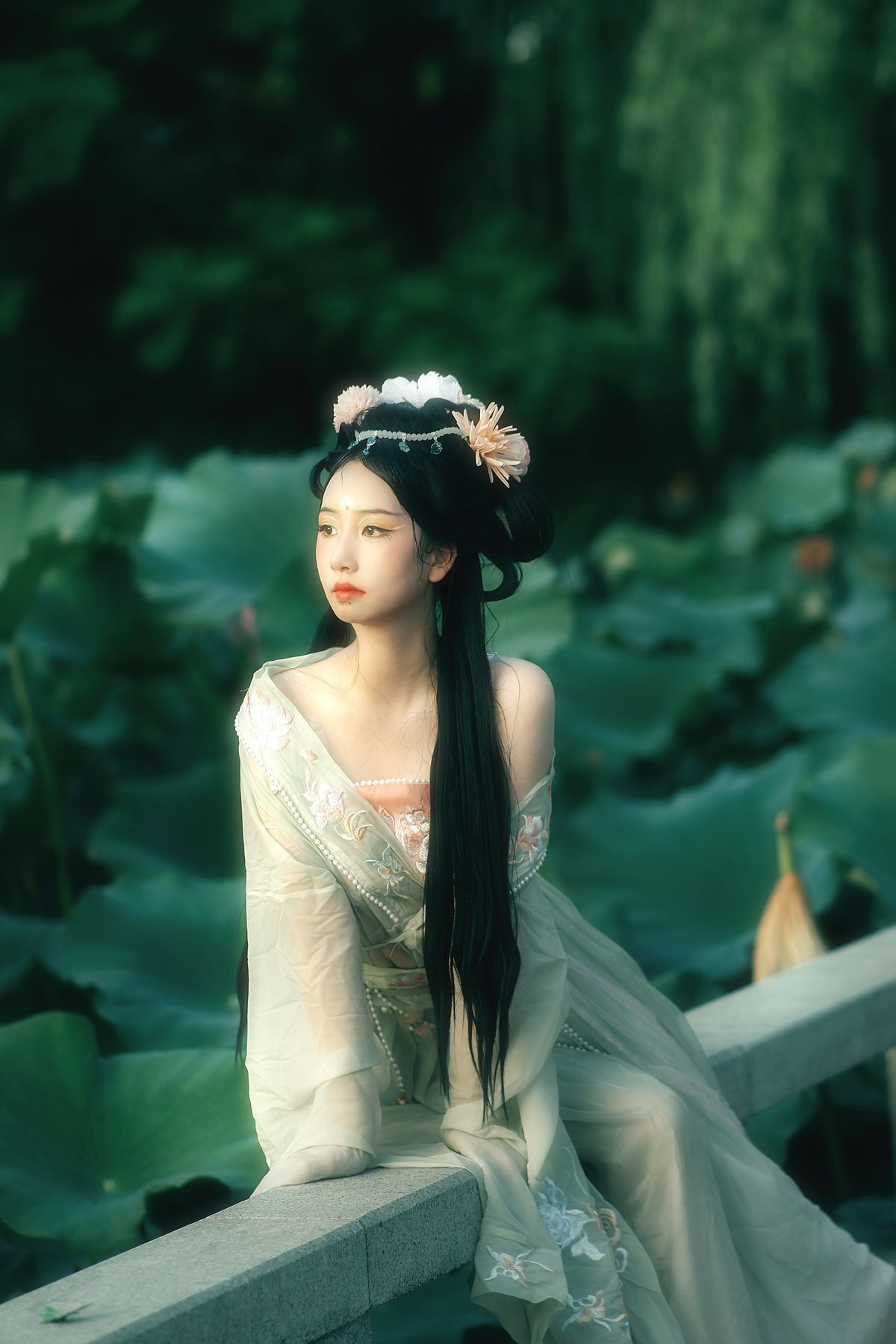 图片[23]-YiTuYu艺图语 Vol.5256 Xiao Qing[24P]-六色网
