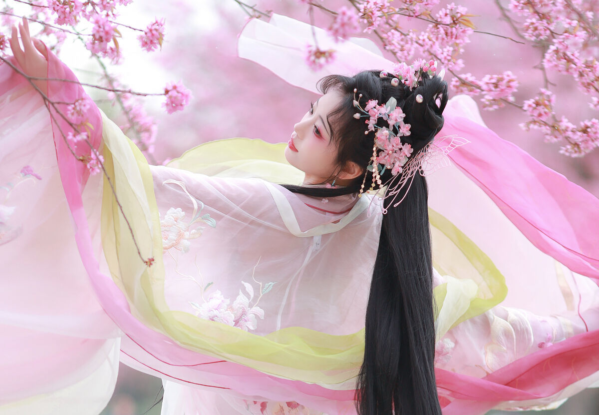 图片[6]-YiTuYu艺图语 Vol.6626 Qian Yue[23P]-六色网