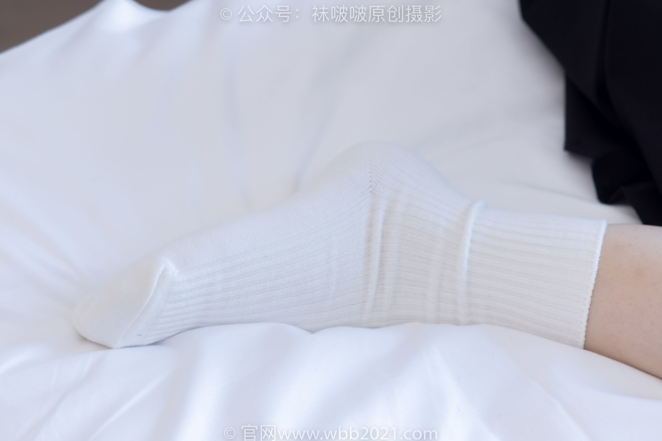 图片[149]-BoBoSocks袜啵啵 No.368 甜甜圈 -运动鞋、白棉袜、油亮肉丝[160P]-六色网