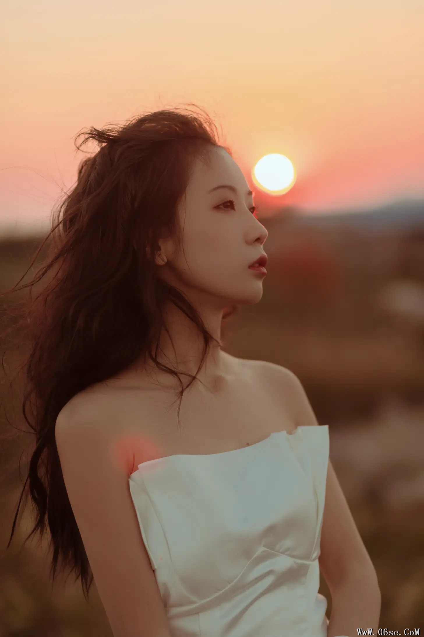 图片[33]-[艺图语] 2022.11.20 Vol.2486 – 遗憾季节 夏夏夏桐 [34P]-六色网