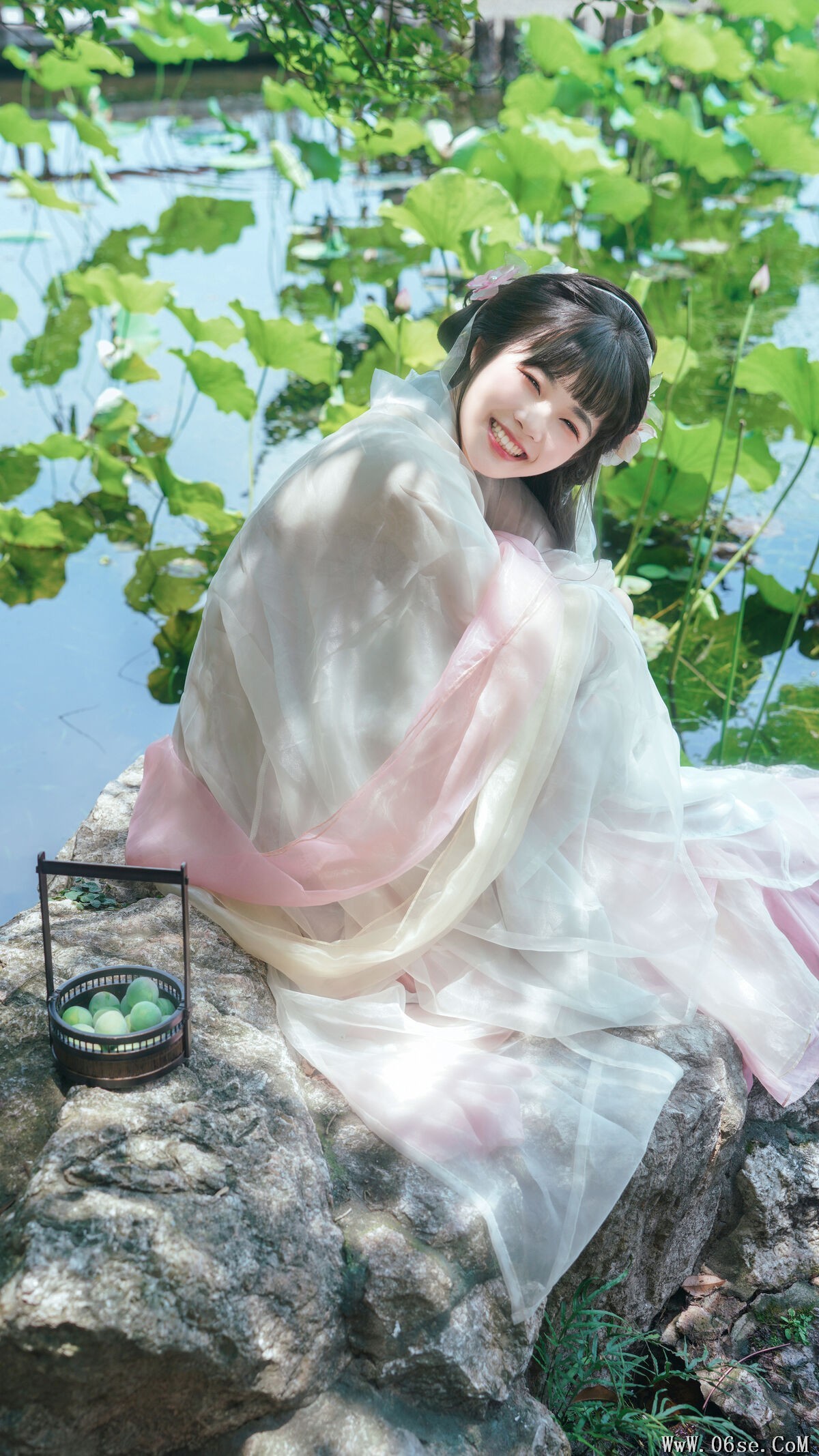 图片[23]-YiTuYu艺图语 Vol.7561 Yu Kimi[30P]-六色网