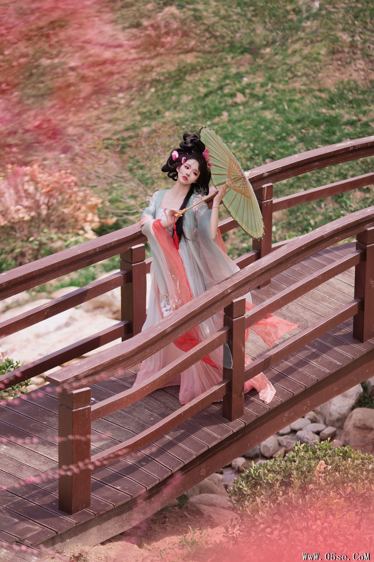 图片[23]-YiTuYu艺图语 Vol.6833 Huan Huan[23P]-六色网