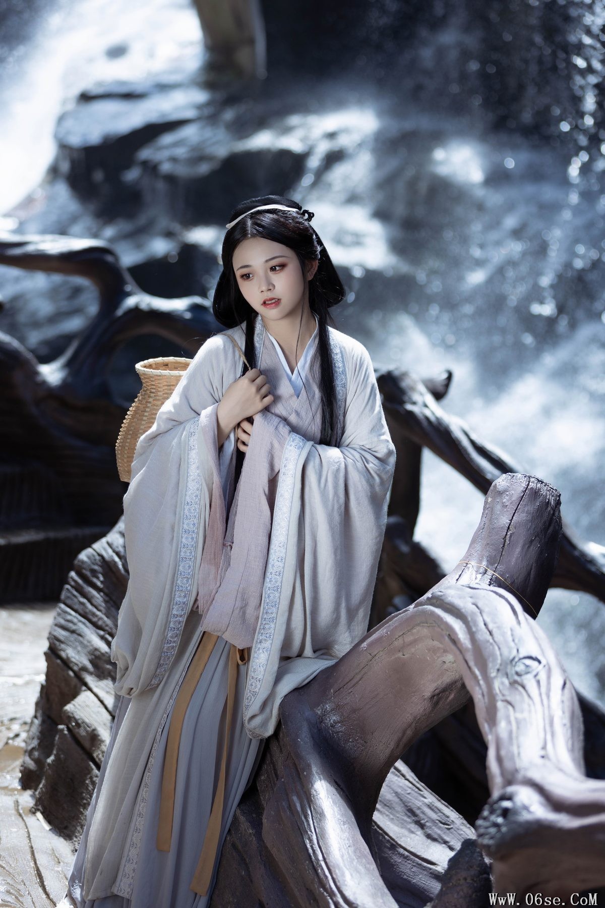 图片[10]-YiTuYu艺图语 Vol.5914 Jin Zou Ba[26P]-六色网