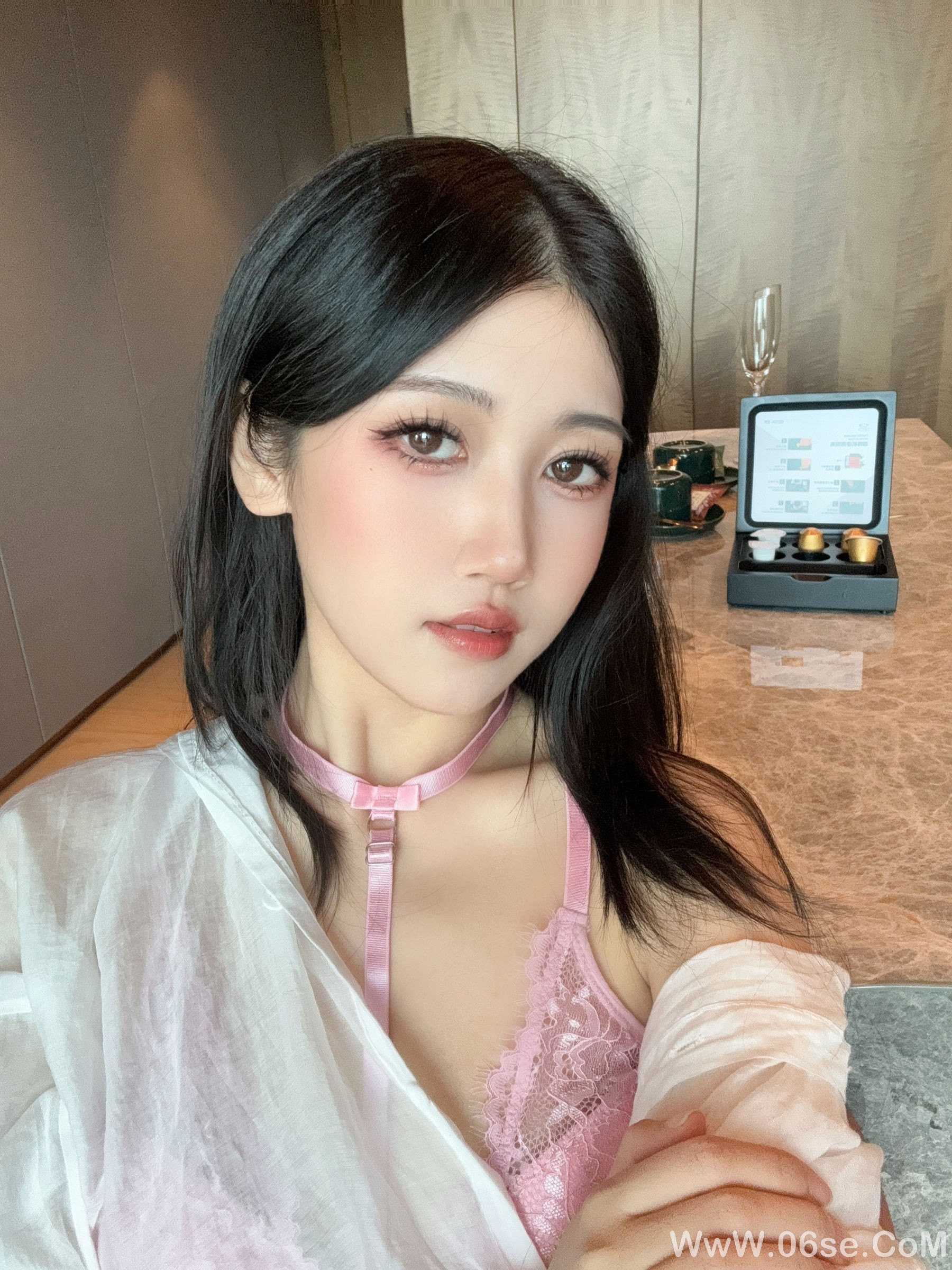 图片[13]-微博人气Coser不呆猫 – 粉色衬衣女友[66P]-六色网