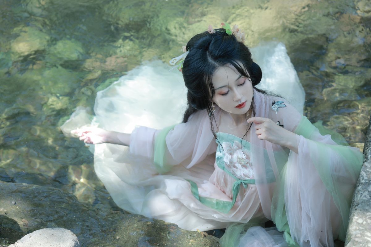 图片[20]-YiTuYu艺图语 Vol.3667 A Tong[30P]-六色网