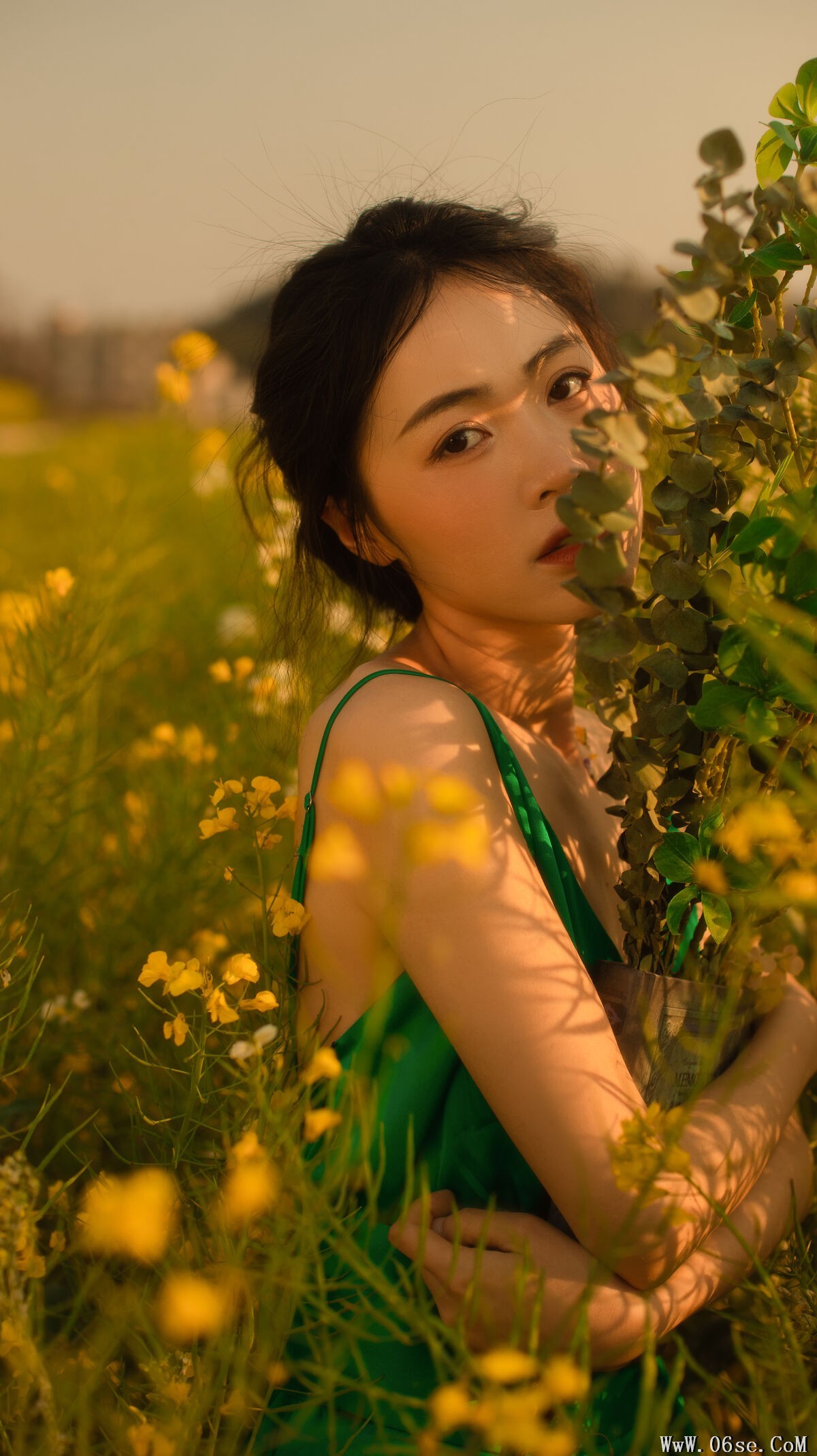 图片[24]-YiTuYu艺图语 Vol.6692 Yi[29P]-六色网