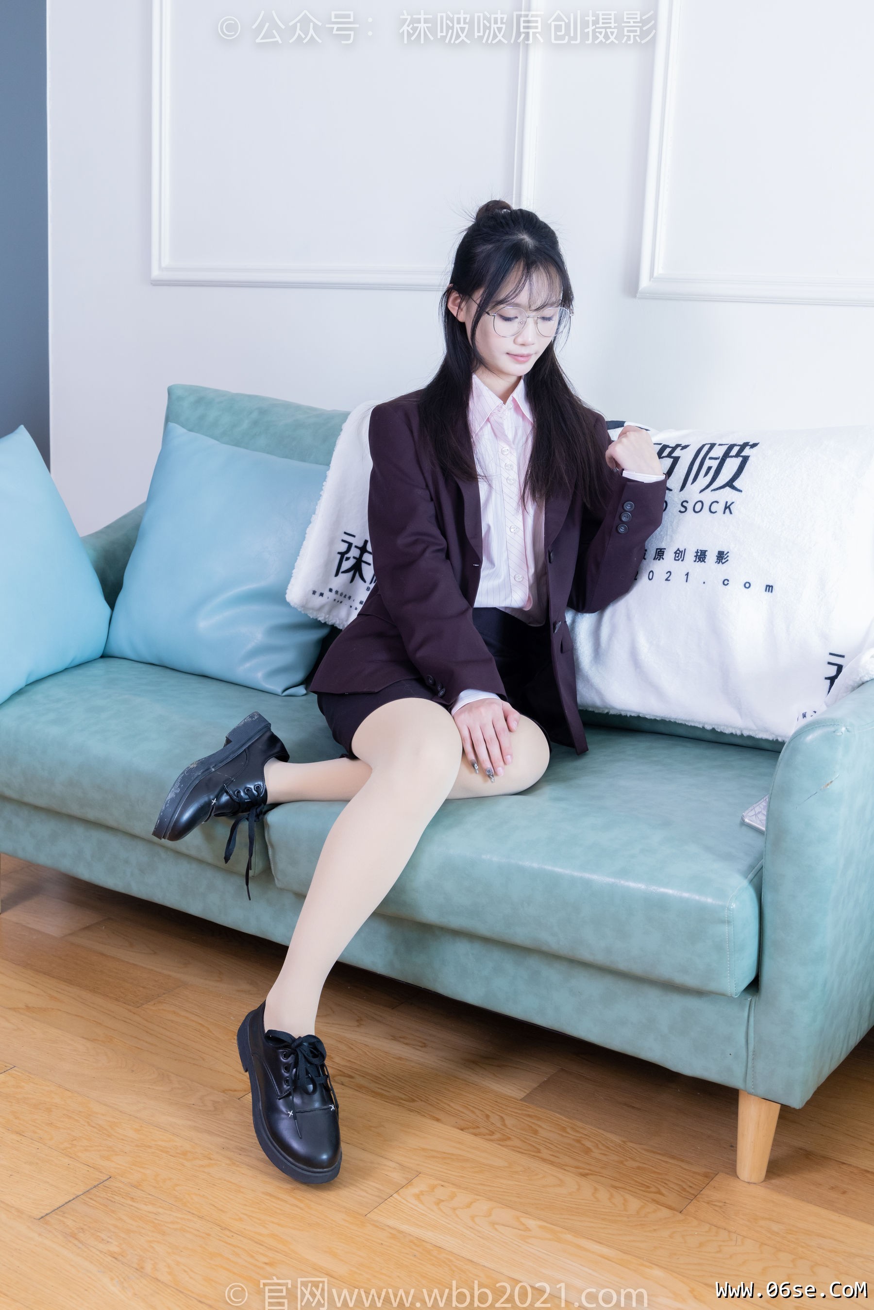 图片[148]-BoBoSocks袜啵啵 No.362 甜甜圈 -两双皮鞋、厚肉丝、厚黑丝、ol制服[230P]-六色网