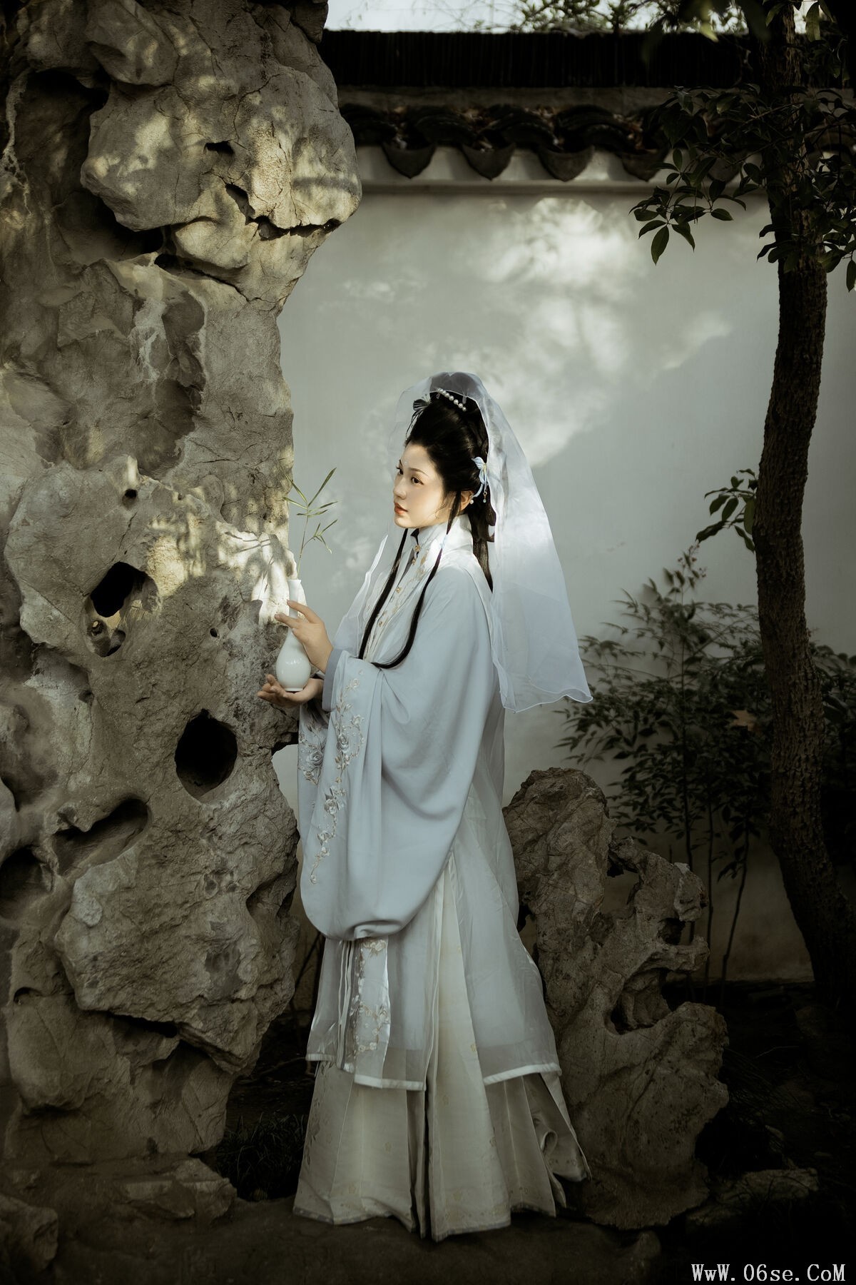 图片[21]-YiTuYu艺图语 Vol.6914 Tang Yi[26P]-六色网