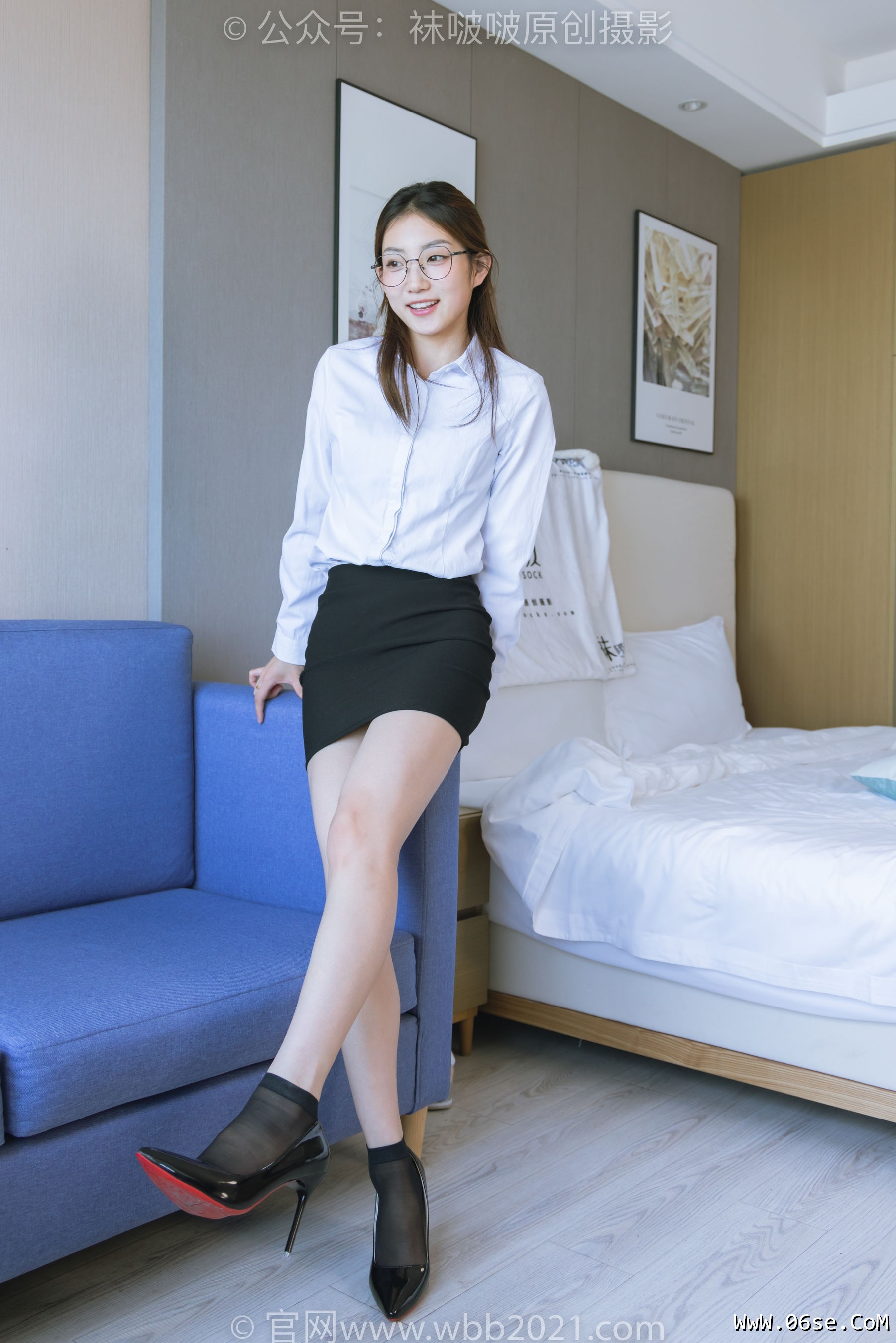 图片[4]-BoBoSocks袜啵啵 No.246 小沫 -高跟鞋、绿色丝袜、短肉丝、短黑丝、裸足、ol制服[140P]-六色网