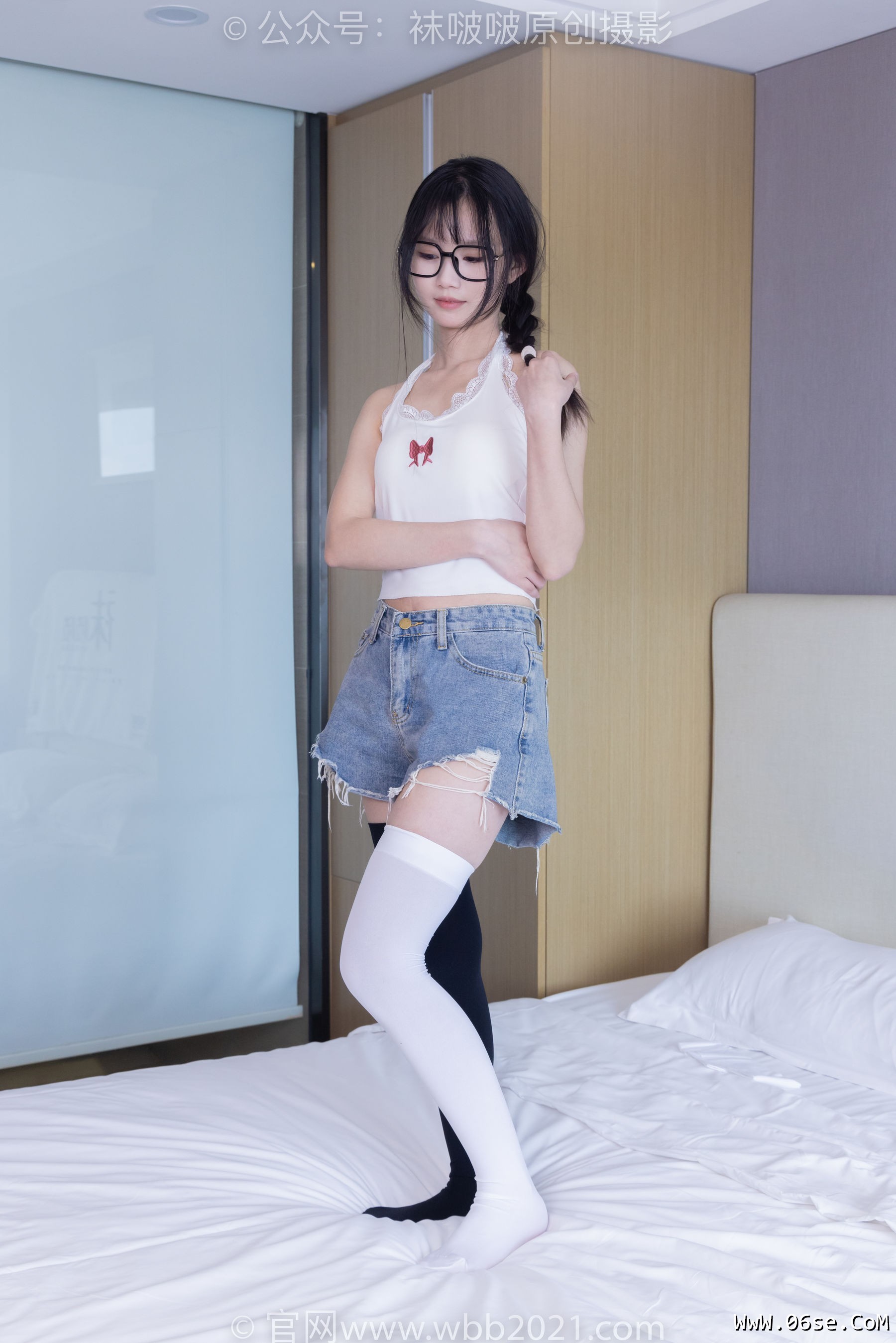 图片[107]-BoBoSocks袜啵啵 No.390 甜甜圈 -板鞋、厚黑丝大腿袜、厚白丝大腿袜[148P]-六色网