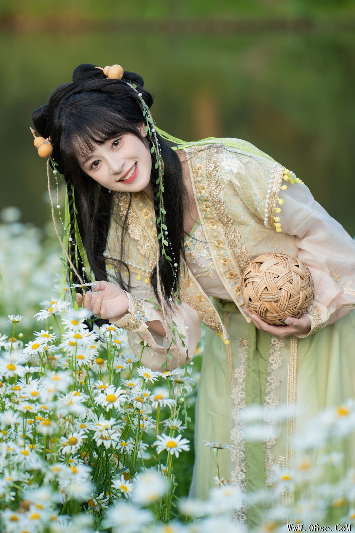 图片[8]-YiTuYu艺图语 Vol.7299 Xia Yu Xiao Nian[25P]-六色网