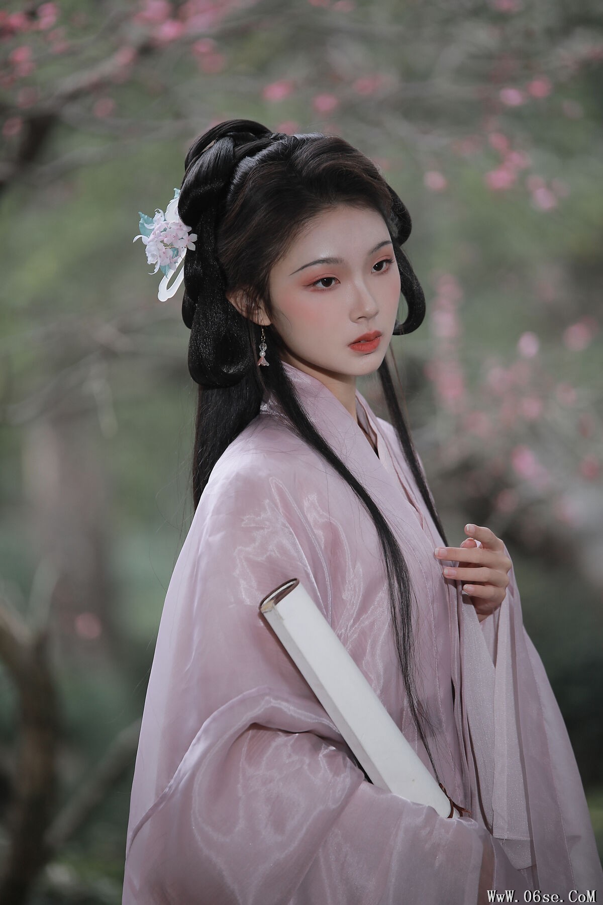 图片[12]-YiTuYu艺图语 Vol.7097 Qin Qin[33P]-六色网