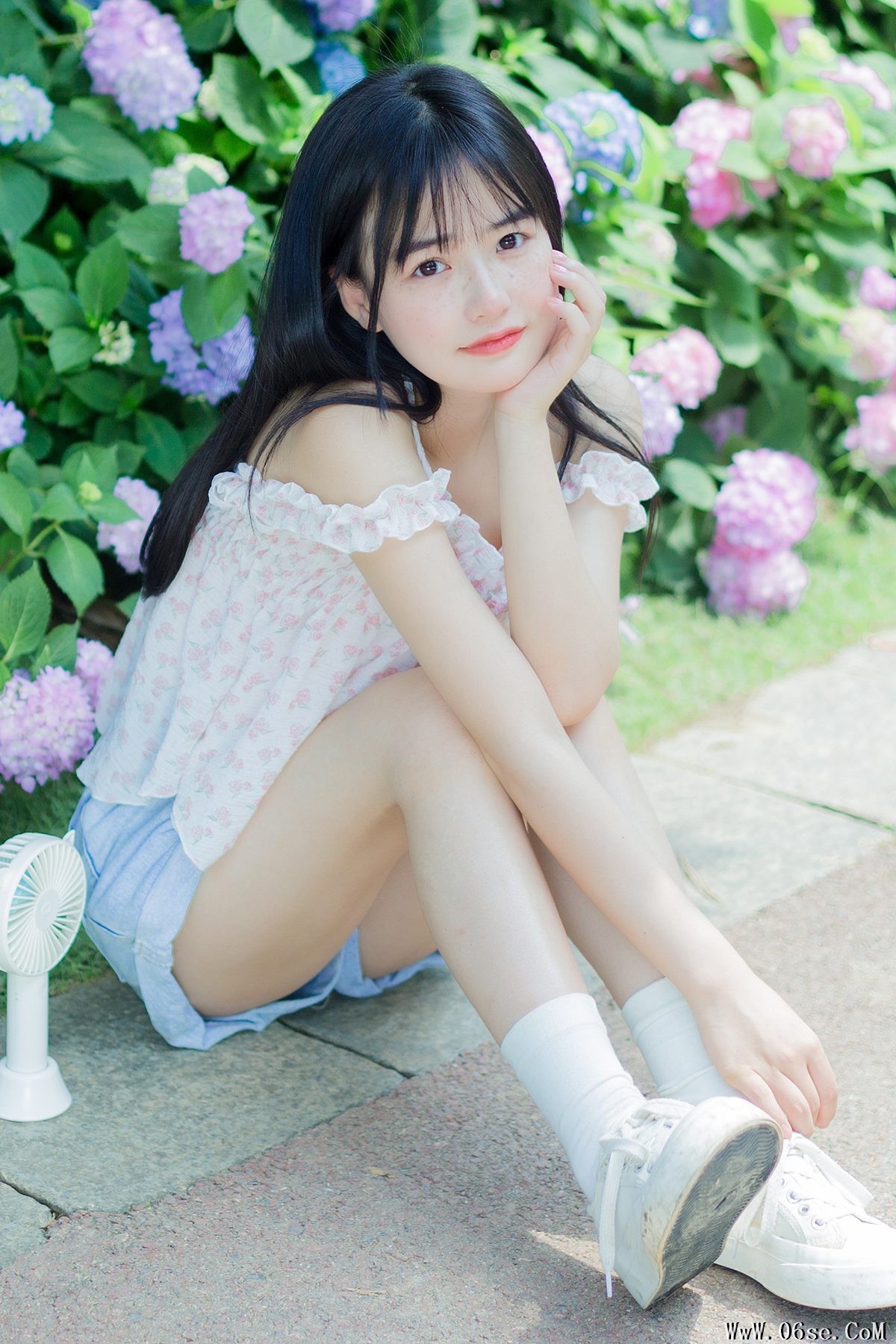YiTuYu艺图语 Vol.4477 Xiao Yi Mei Mei Cute[34P]-六色网