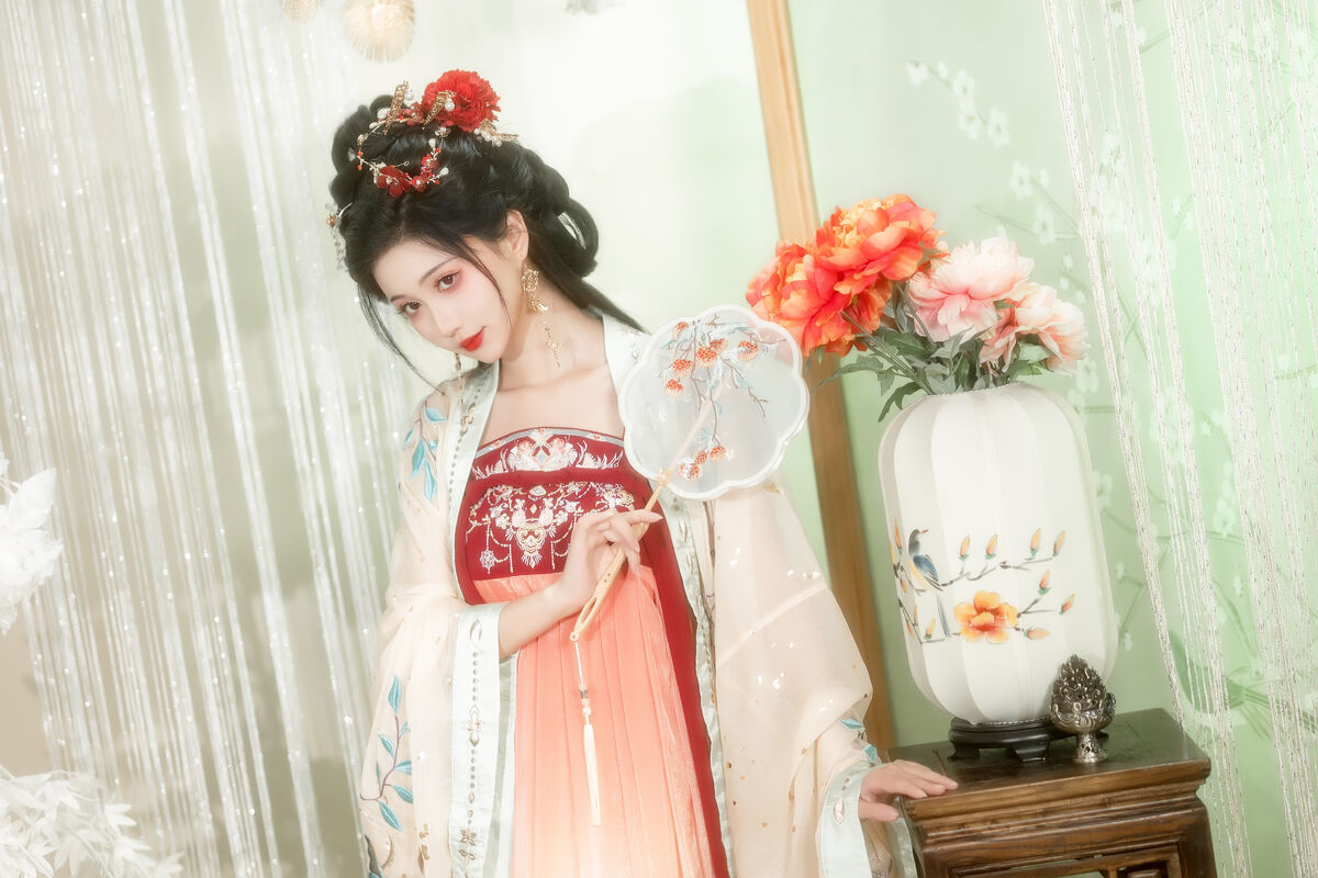 图片[20]-YiTuYu艺图语 Vol.7124 Qi Luo Sheng De Xiao Su Su[25P]-六色网