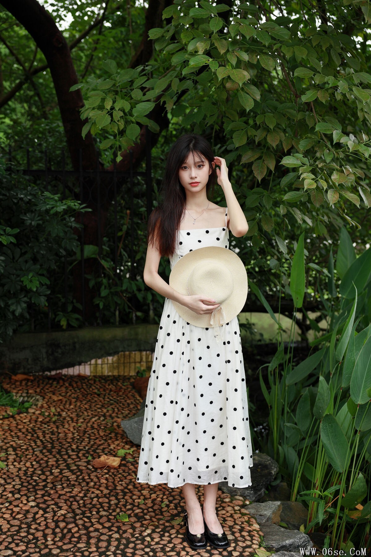 图片[13]-YiTuYu艺图语 Vol.7307 Xiao Le Ge Fei Xiang[29P]-六色网