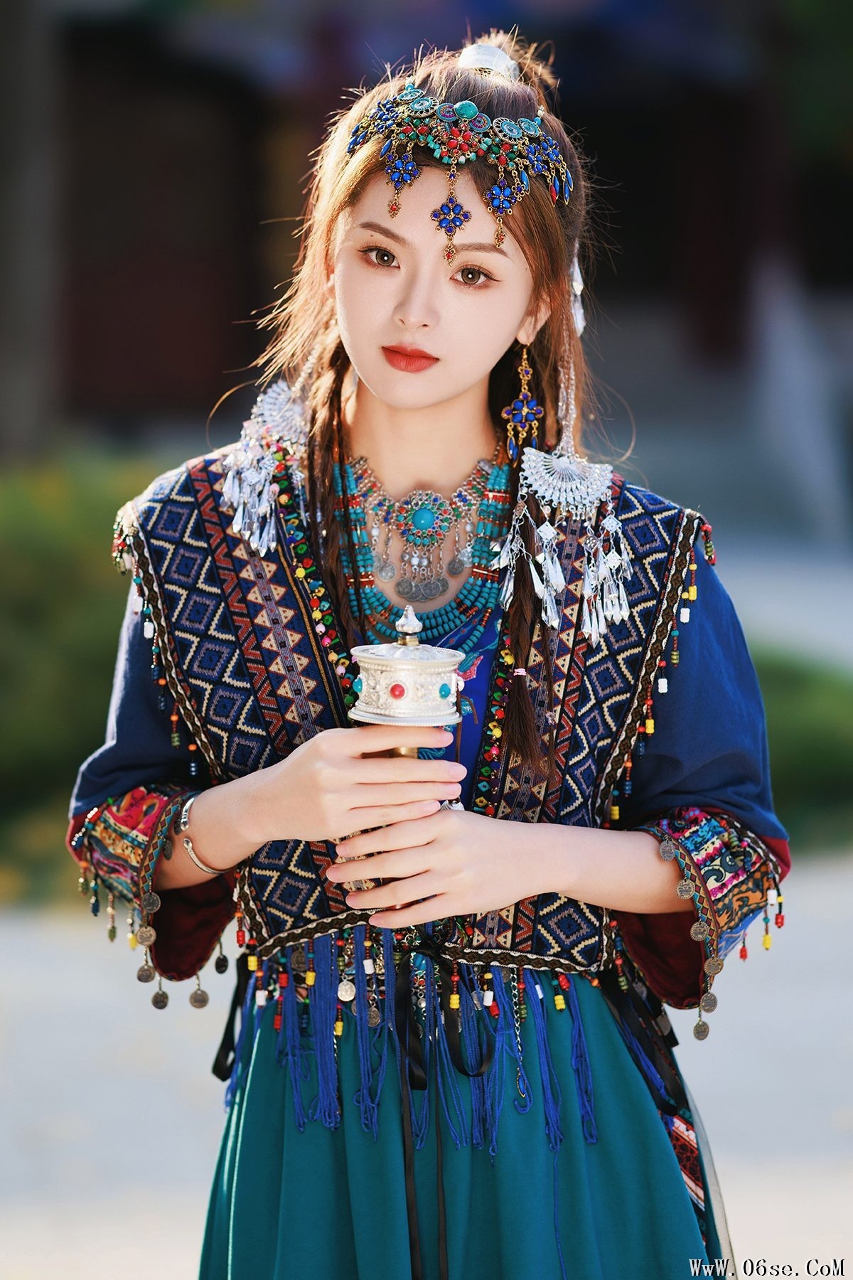 YiTuYu艺图语 Vol.4709 Zhang Zhang Bao[58P]-六色网