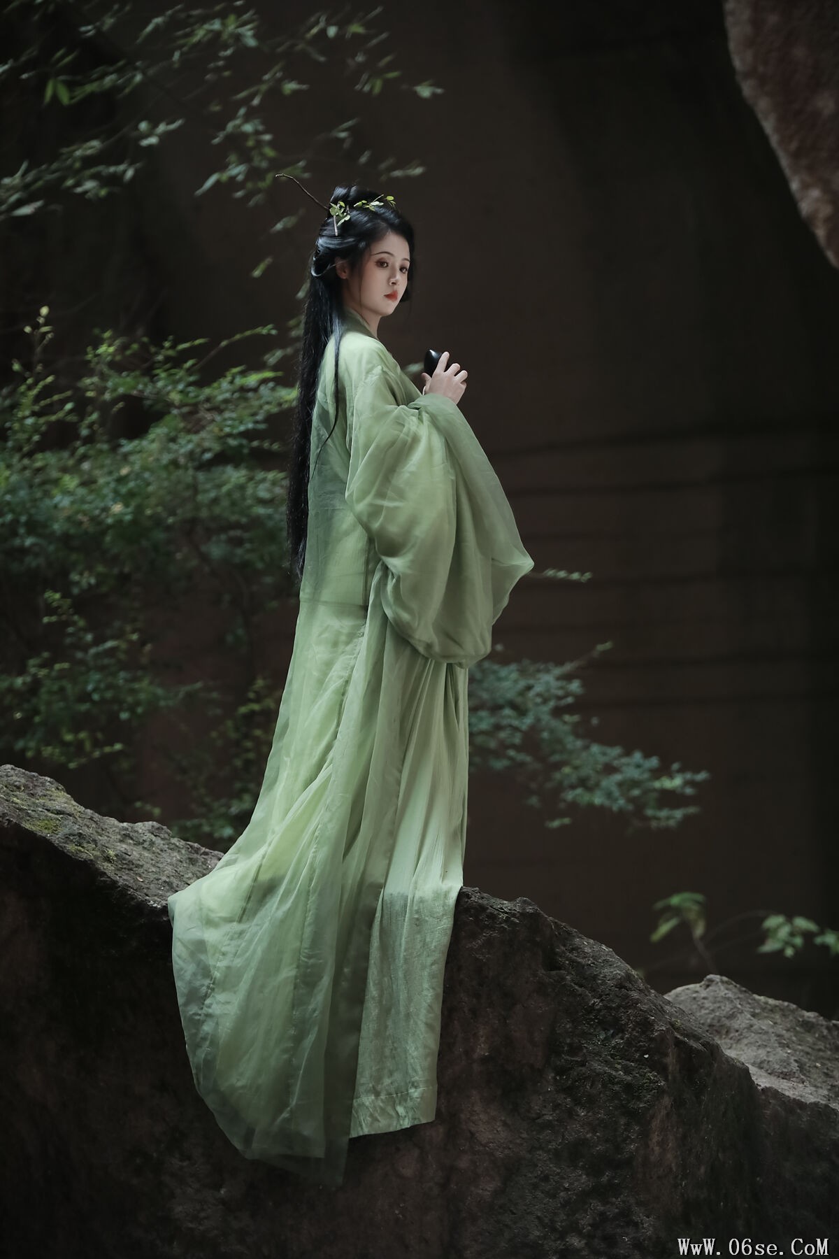 图片[20]-YiTuYu艺图语 Vol.7764 He Xiang Gu[26P]-六色网