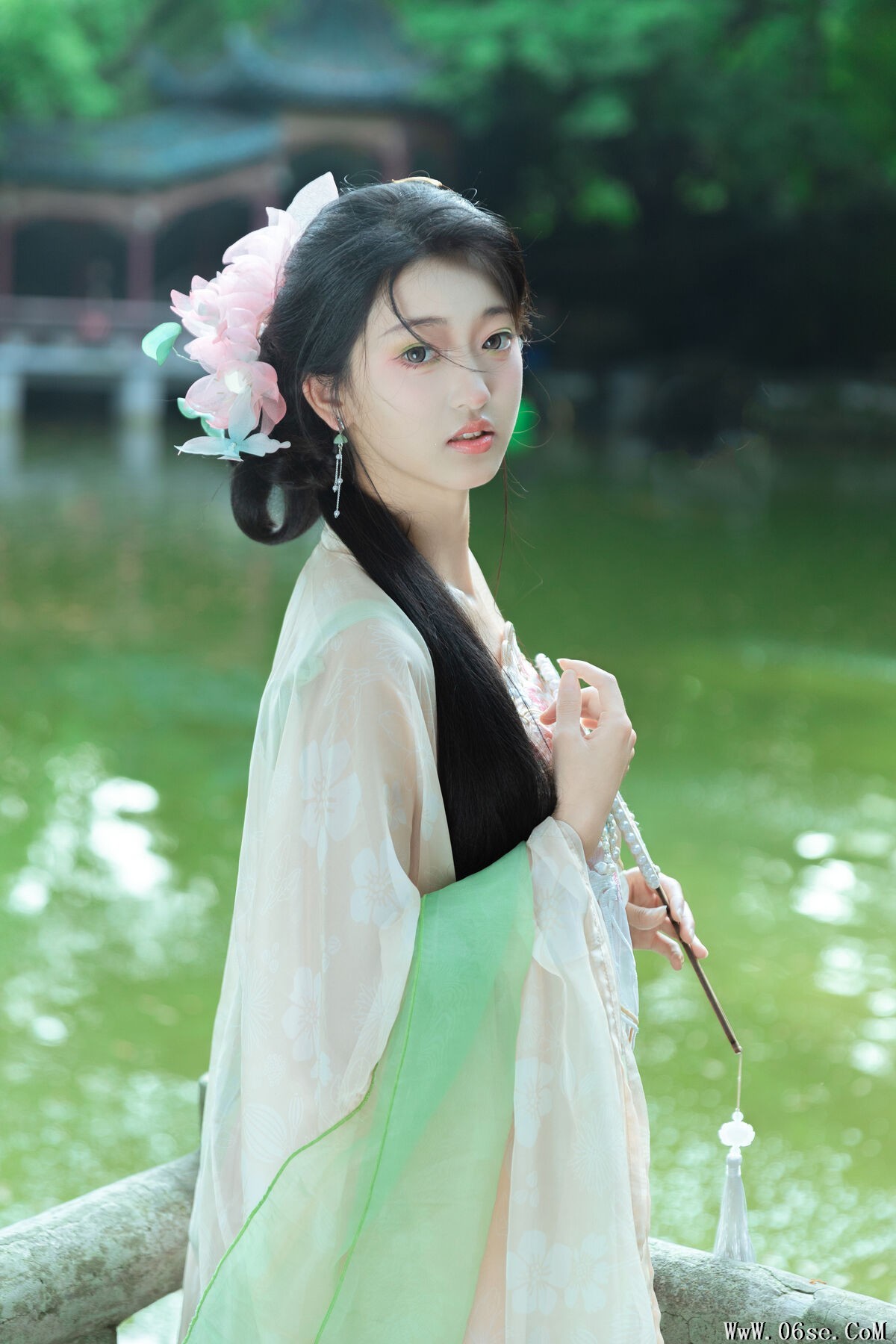 图片[22]-YiTuYu艺图语 Vol.7300 Leng Ku Wang Ye[25P]-六色网
