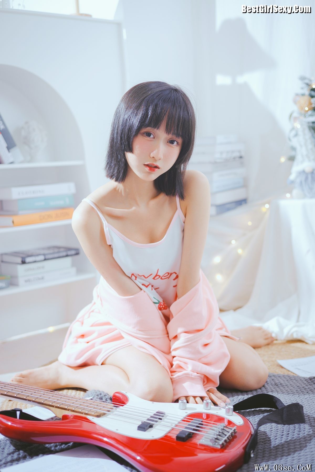 图片[22]-YiTuYu艺图语 Vol.4020 Mu Mian Mian VWV[26P]-六色网